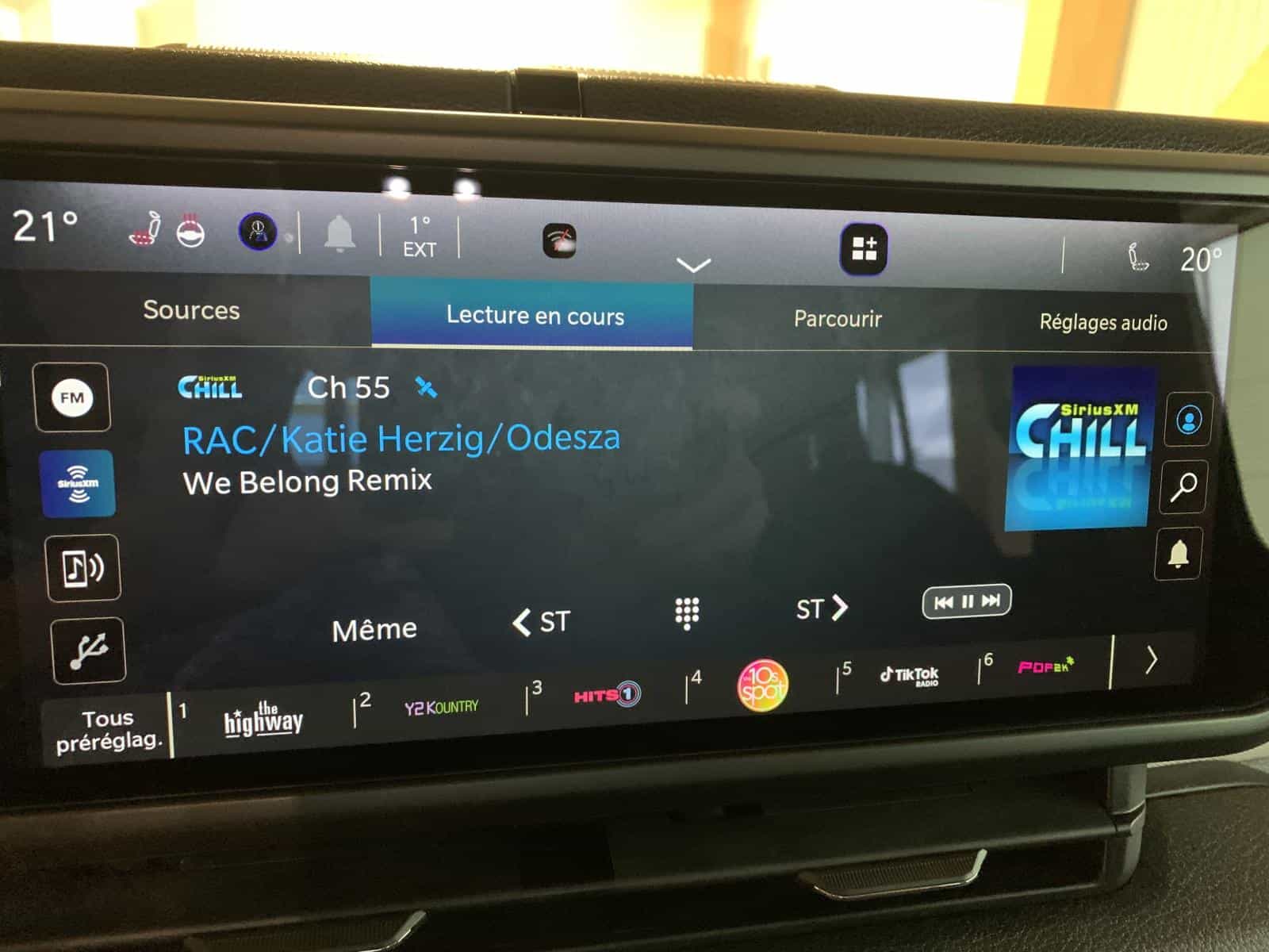 2024 Jeep Gladiator Sport Willys - Image 32