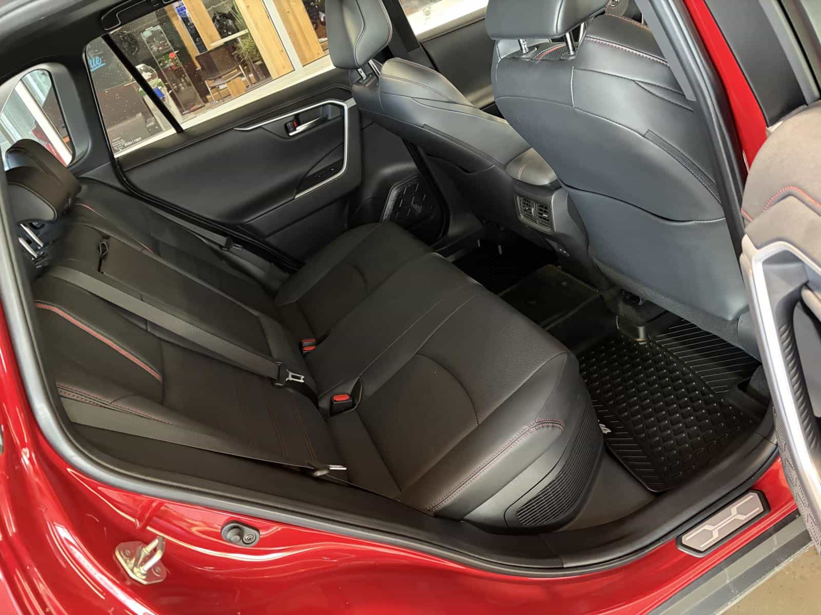 2023 Toyota Rav4 Prime XSE AWD - Image 9