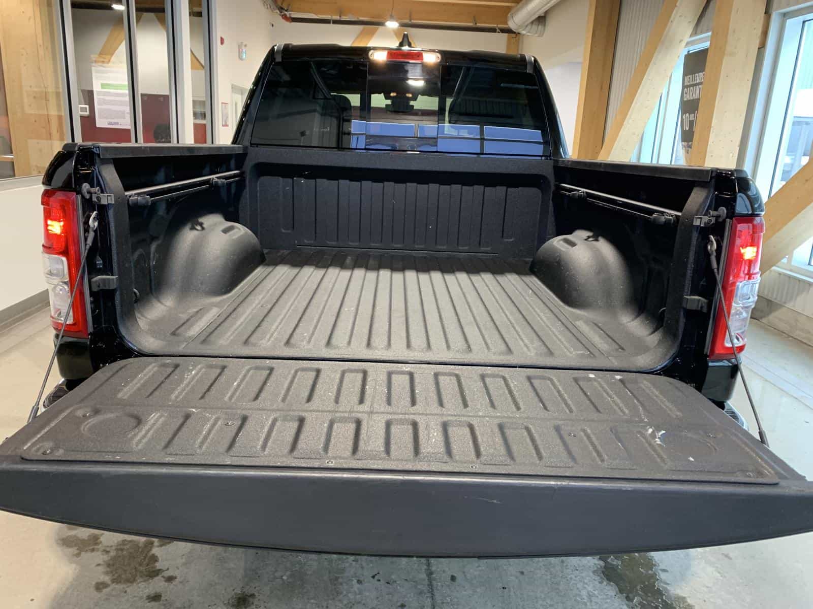 2022 RAM 1500 Big Horn/Lone Star Big Horn - Image 11