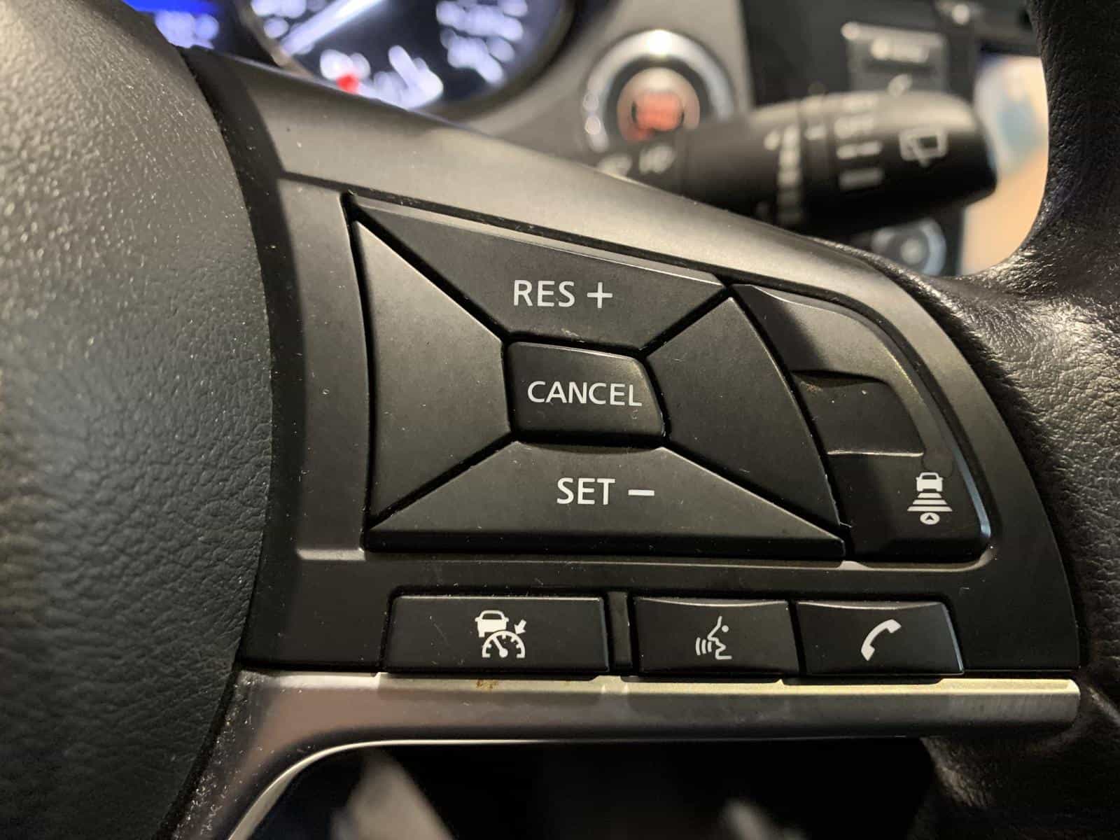 2020 Nissan Rogue SV - Image 18