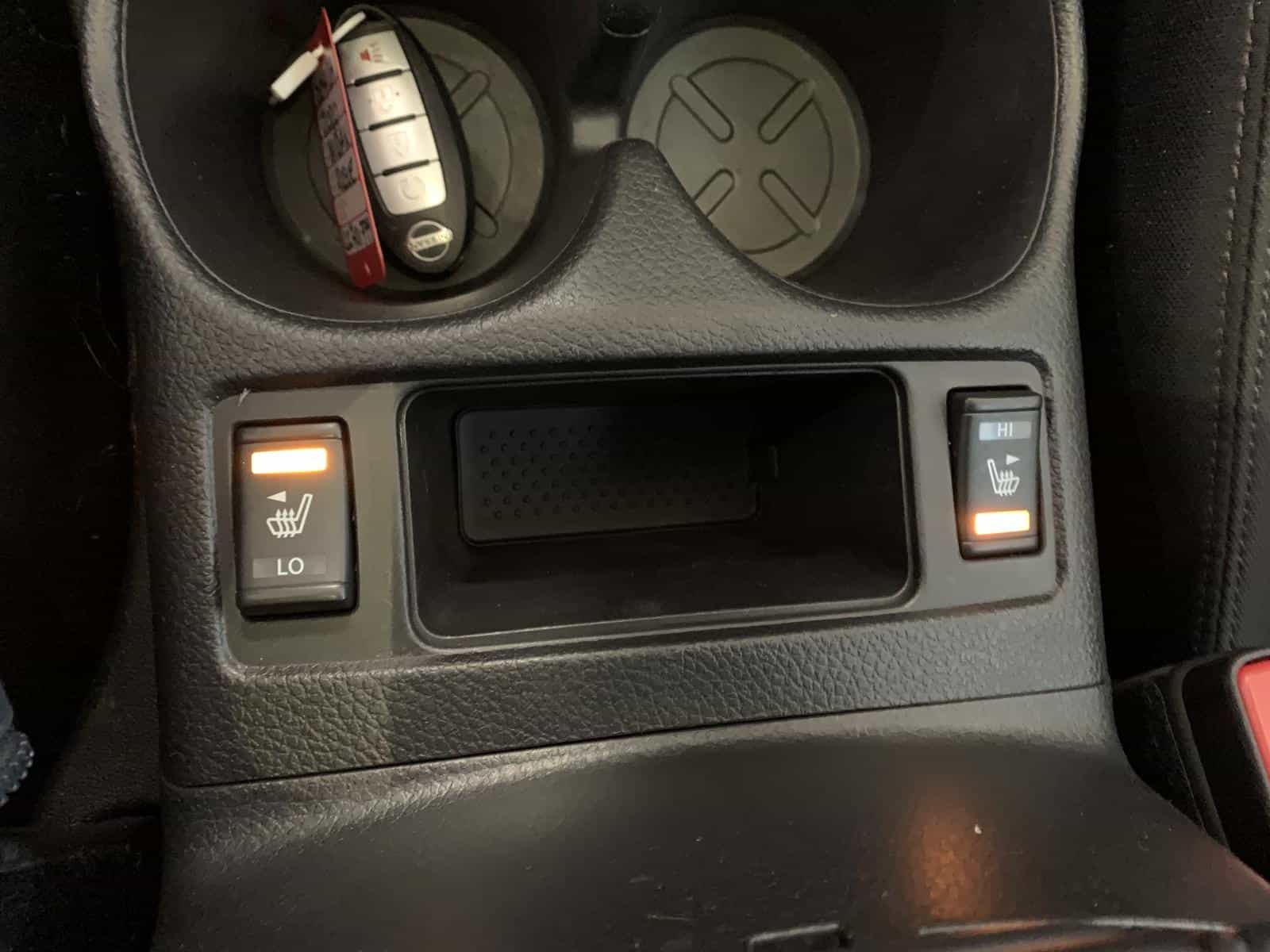 2020 Nissan Rogue SV - Image 16