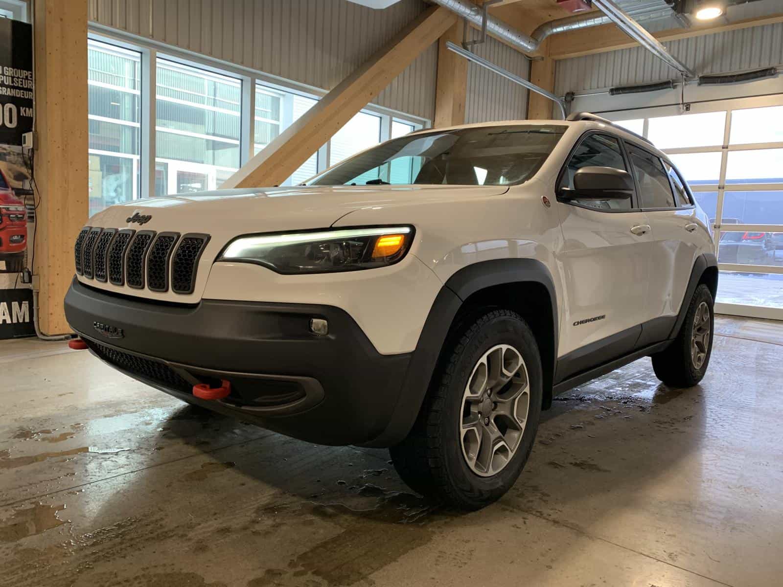 2021 Jeep Cherokee Trailhawk - Image 1