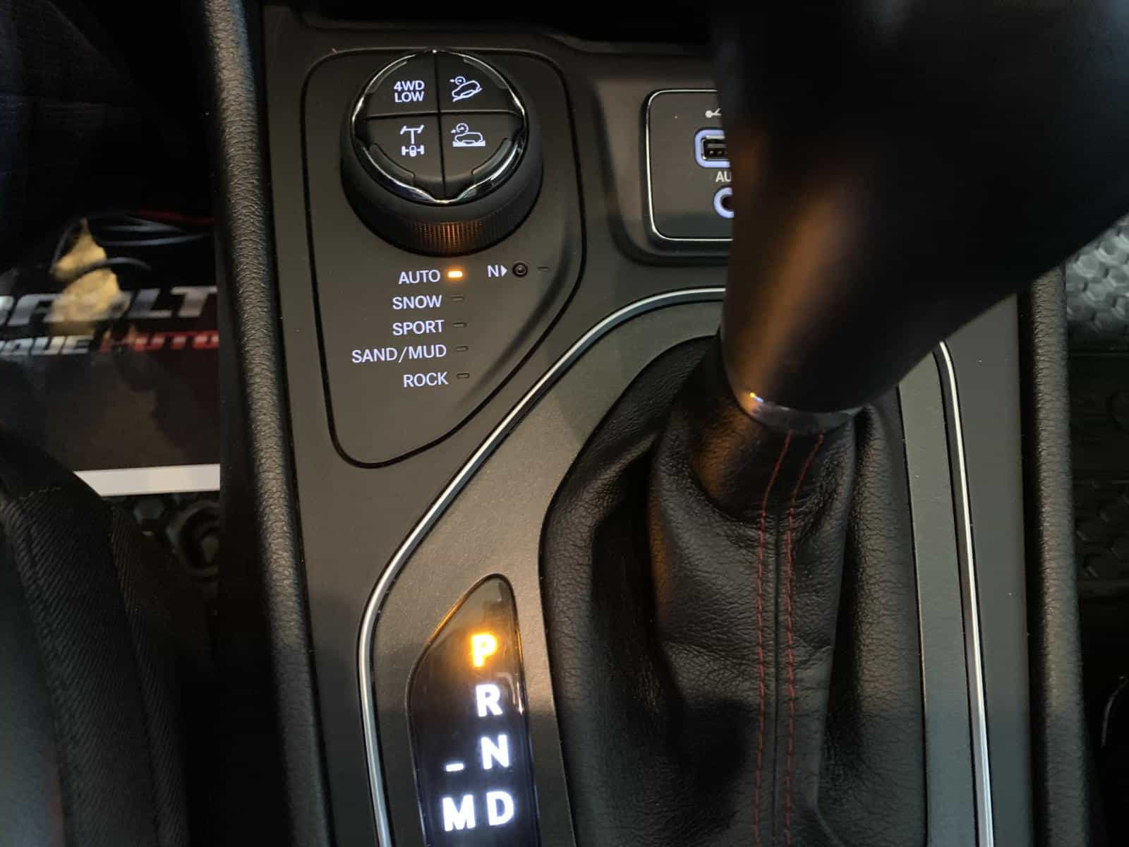 2021 Jeep CHEROKEE TRAILHAWK Trailhawk - Image 22