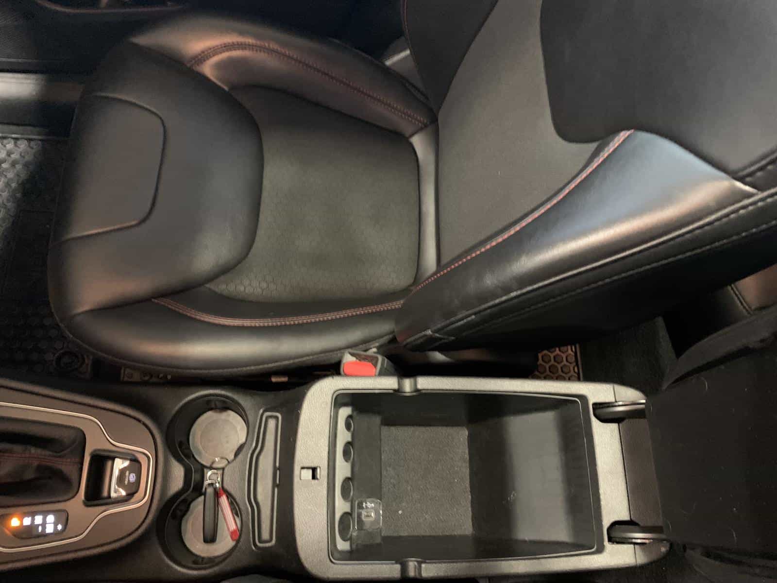 2021 Jeep Cherokee Trailhawk - Image 33