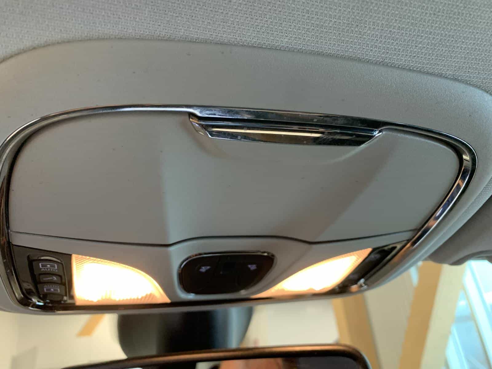 2022 Jeep Cherokee Trailhawk - Image 25