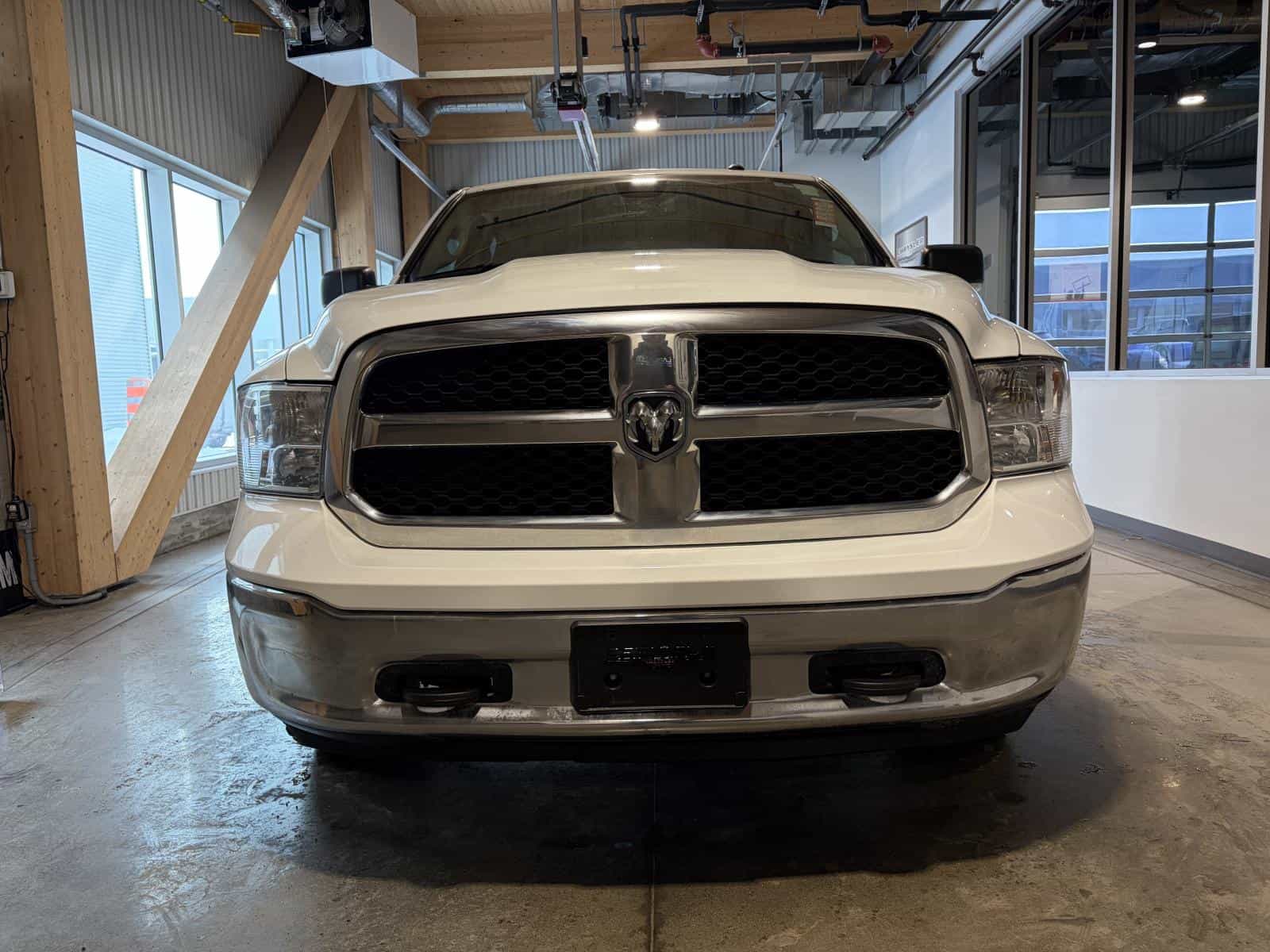 2022 RAM 1500 CLASSIC SLT SLT - Image 2