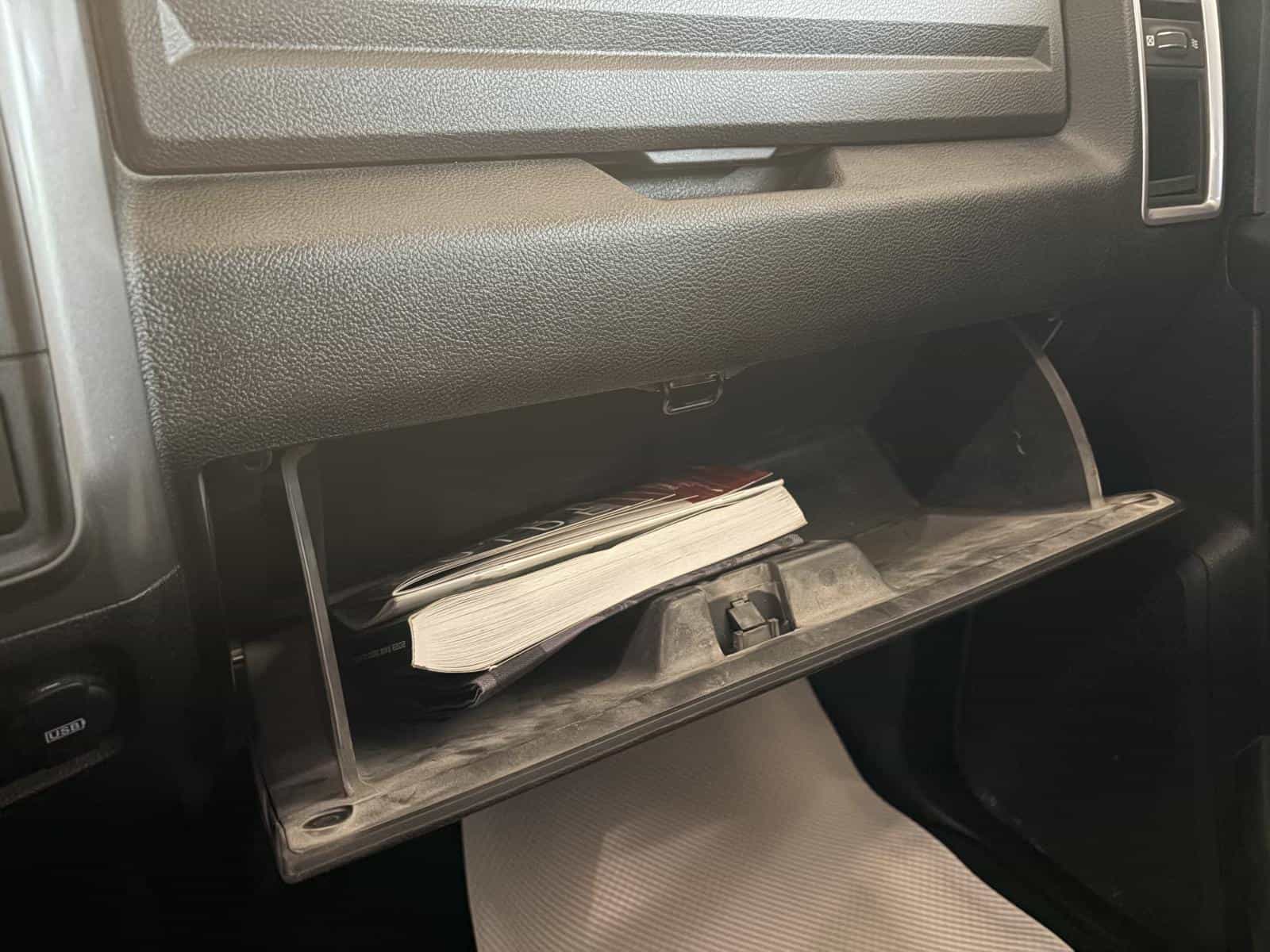 2022 RAM 1500 Classic SLT - Image 24