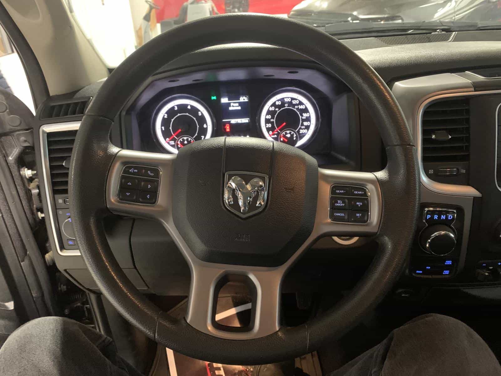 2023 RAM 1500 Classic SLT - Image 15