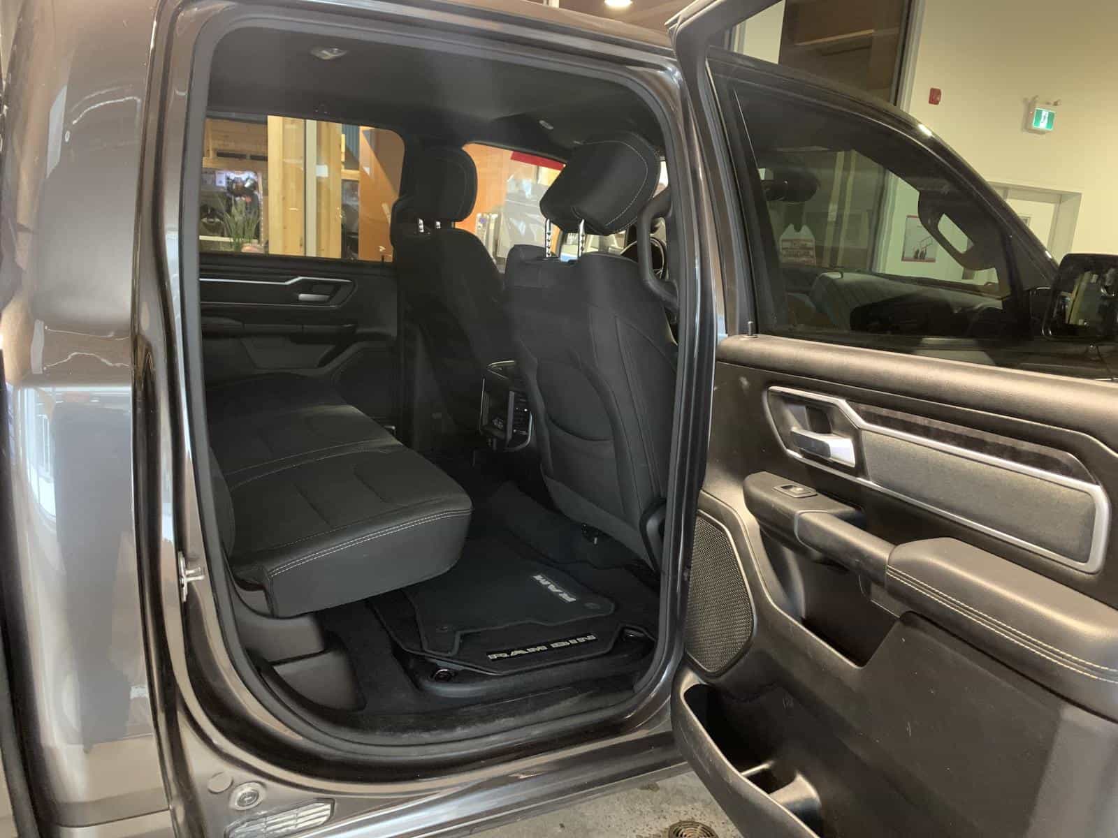 2022 RAM 1500 Big Horn - Image 9