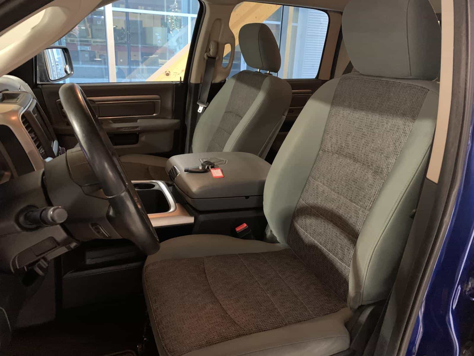 2017 RAM 1500 SLT SLT - Image 12