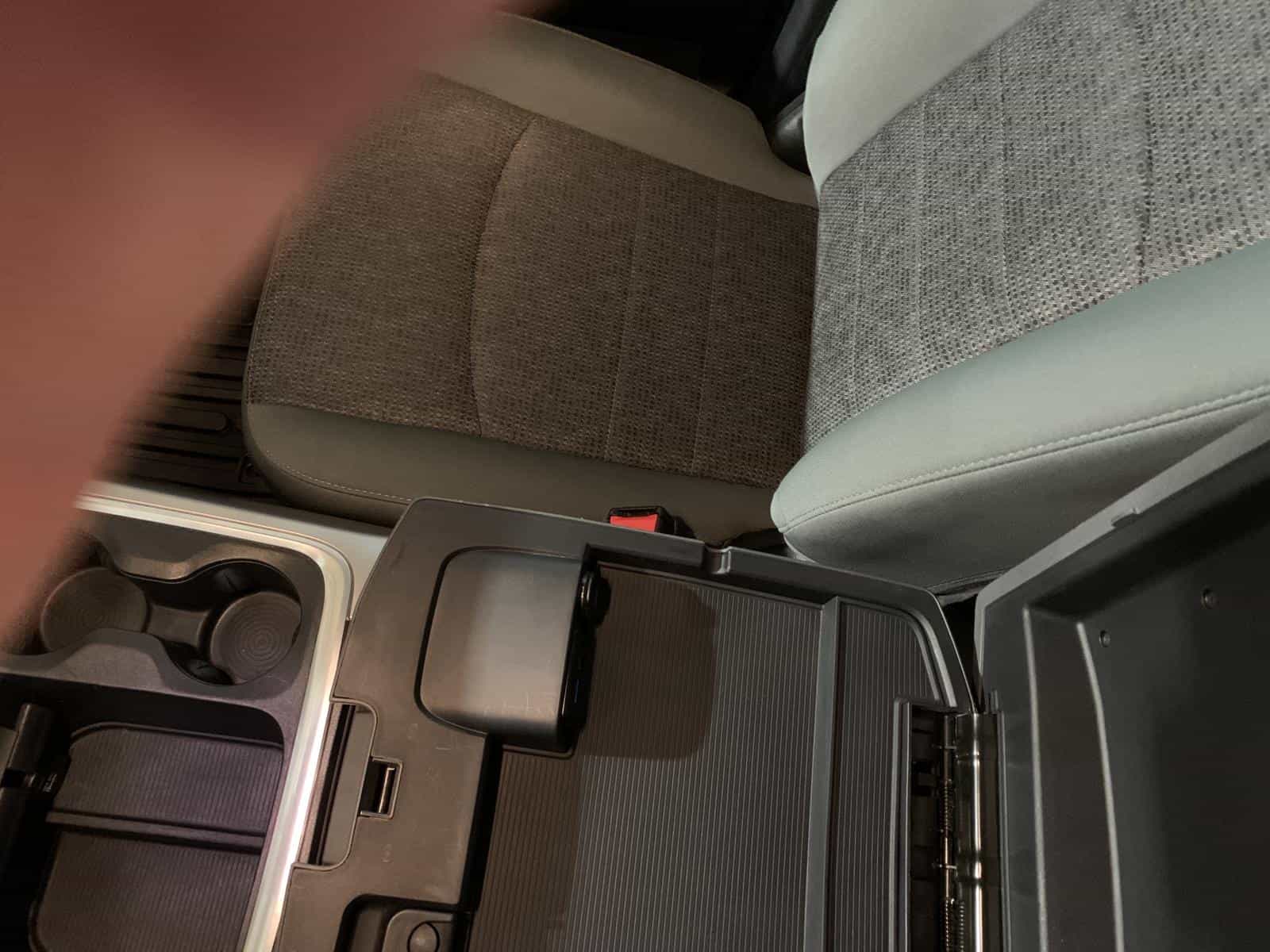 2017 RAM 1500 SLT SLT - Image 27