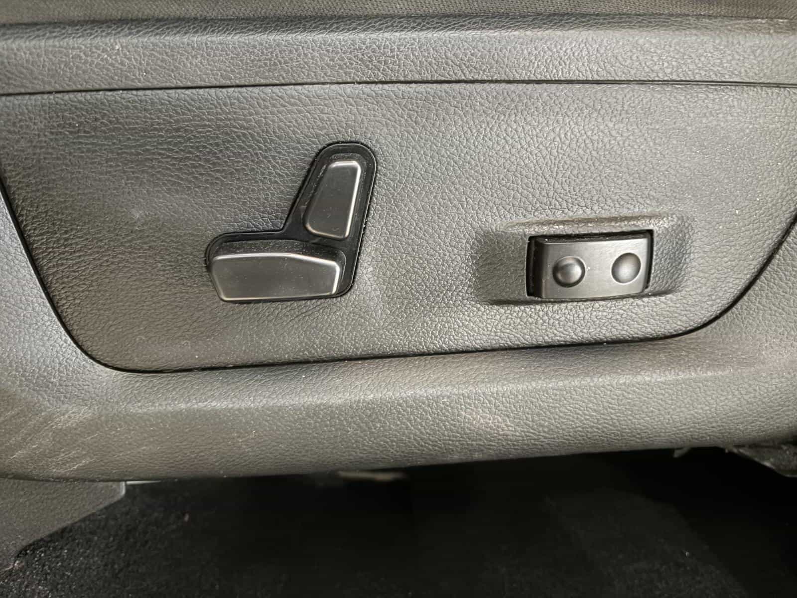 2023 RAM 1500 CLASSIC SLT SLT - Image 13