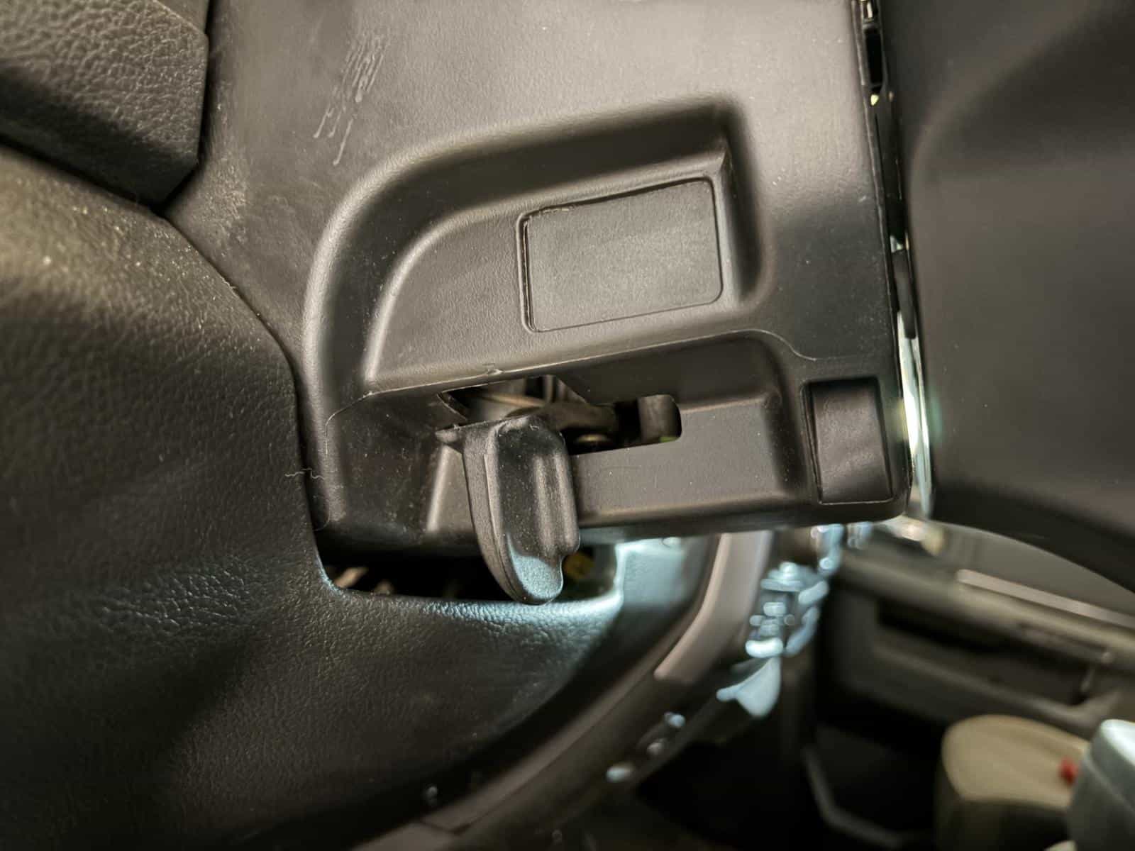 2023 RAM 1500 CLASSIC SLT SLT - Image 15