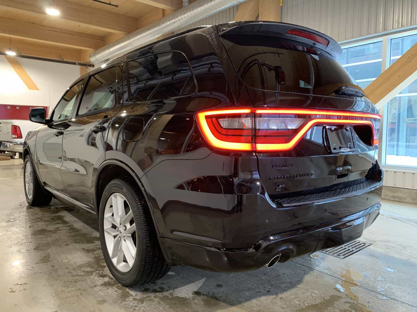 2025 Dodge Durango R/T - Image 2