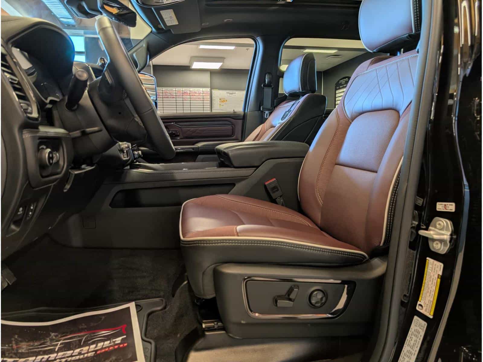 2026 RAM 1500 Limited - Image 9