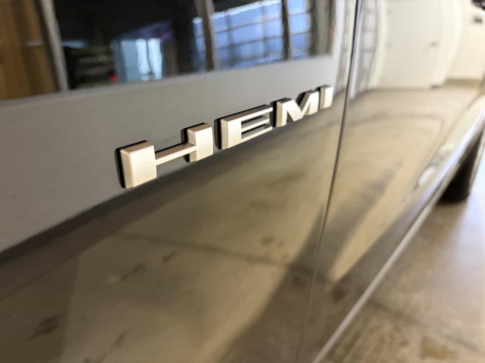 2025 Dodge DURANGO R/T R/T - Image 8