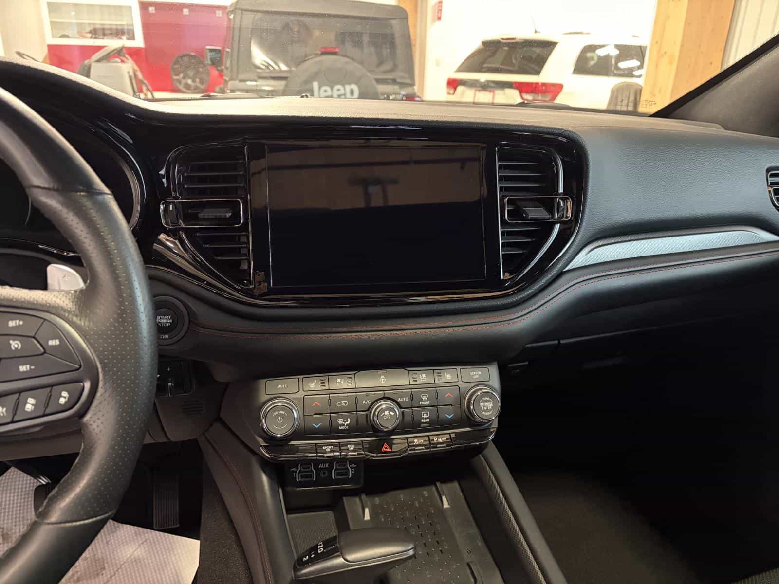 2025 Dodge DURANGO R/T R/T - Image 25