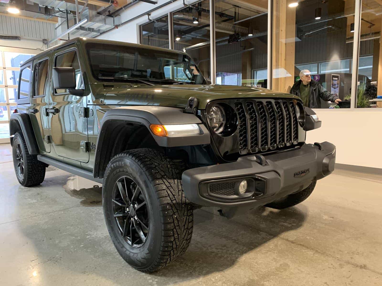 2024 Jeep Wrangler Willys - Image 4