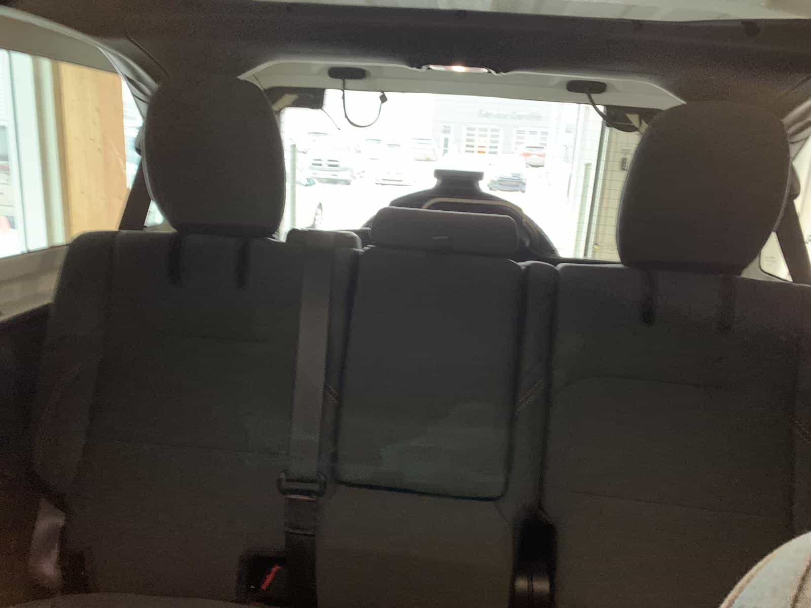 2025 Jeep Wrangler Sahara 4XE - Image 28