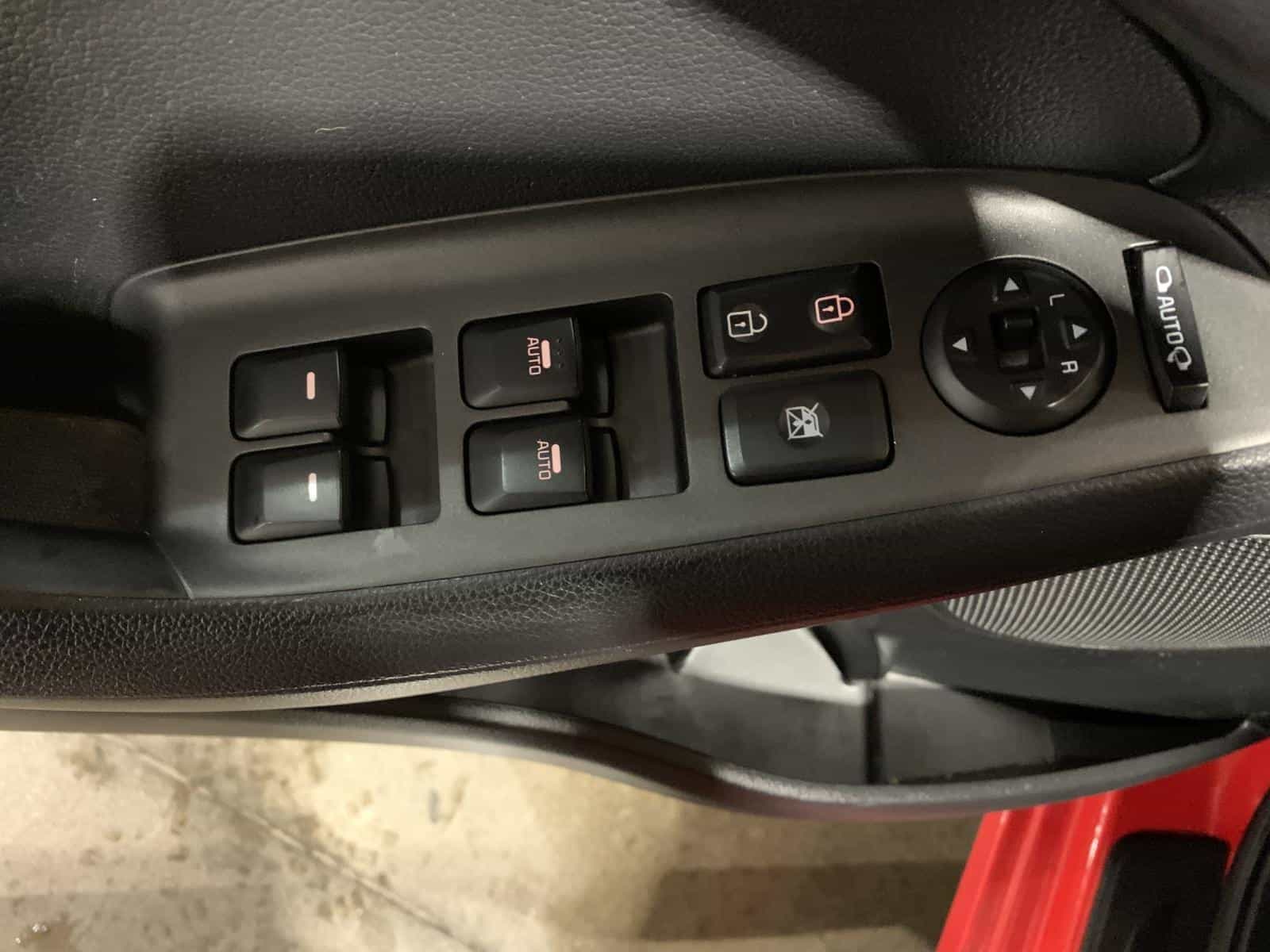 2014 Kia Forte SX - Image 11