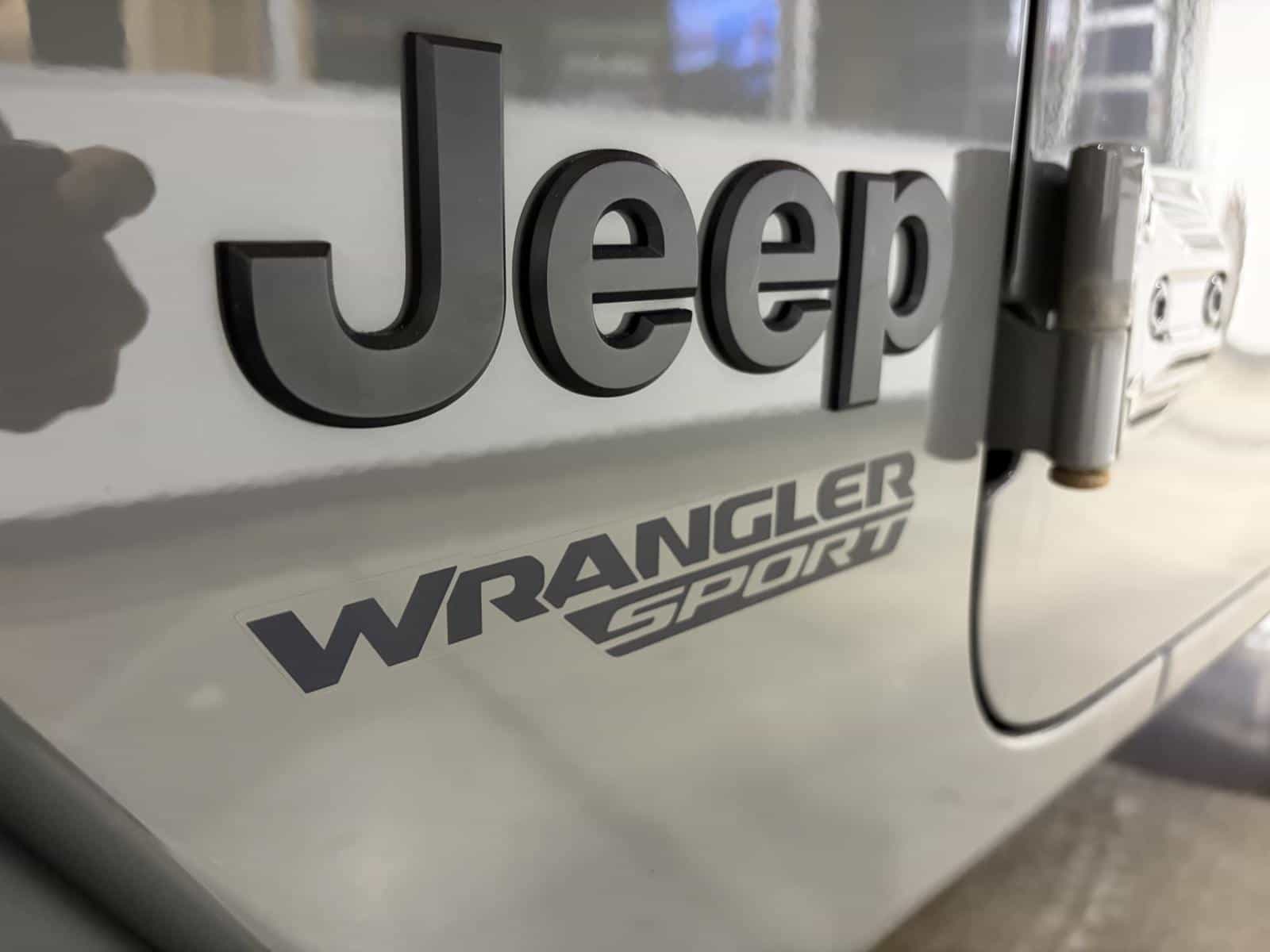 2021 Jeep Wrangler Sport S - Image 8