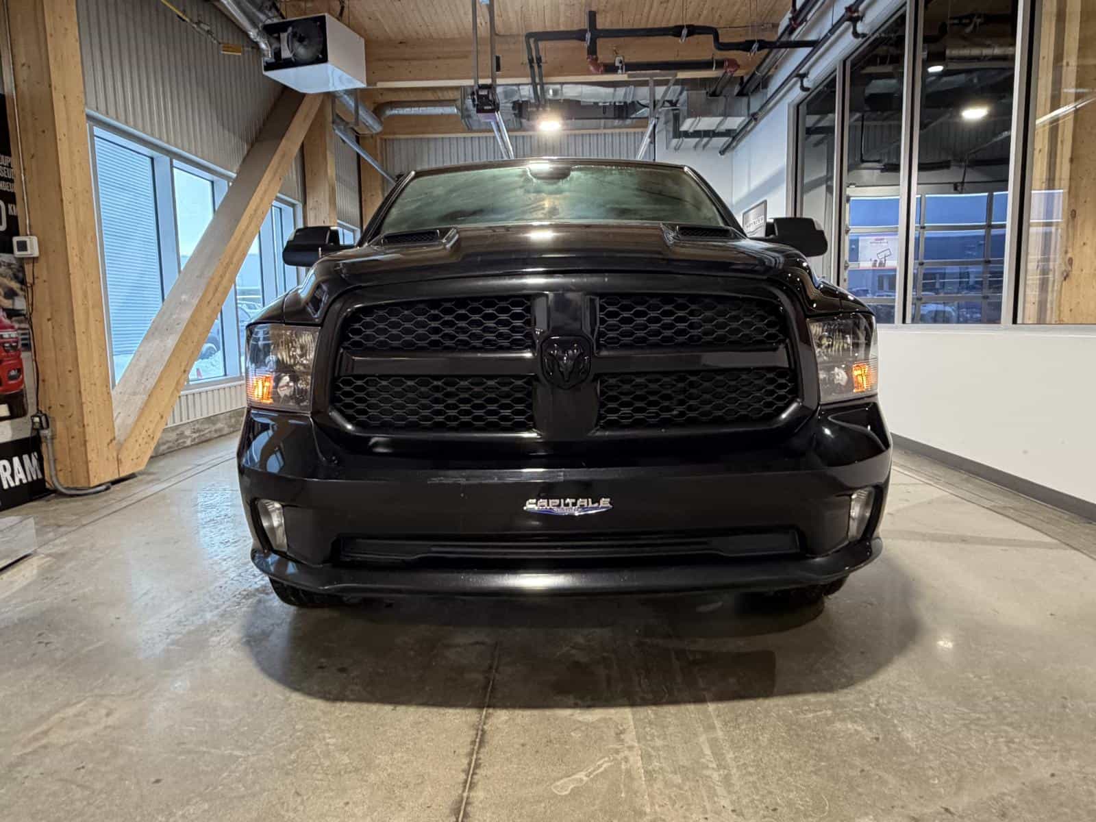 2021 RAM 1500 Class Express - Image 2