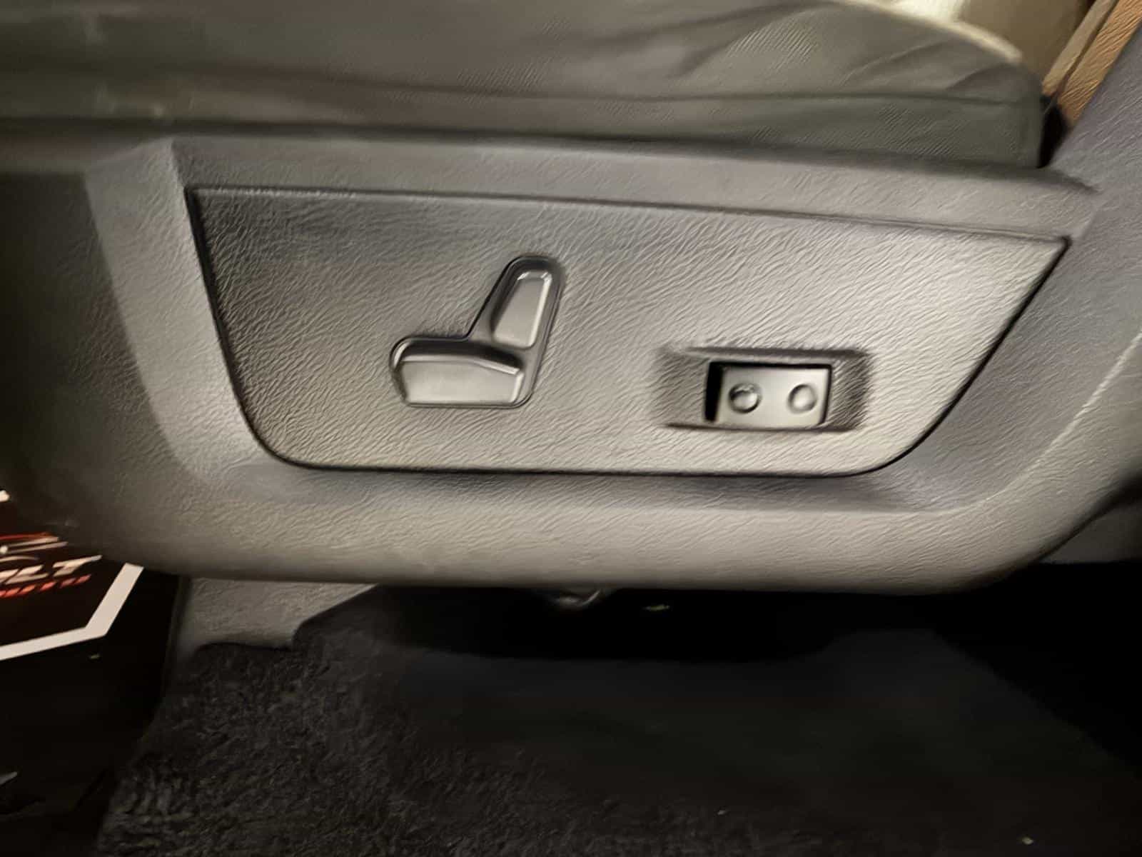 2021 RAM 1500 Class Express - Image 12