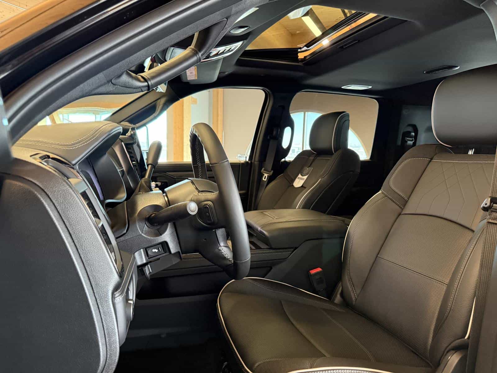 2026 RAM 2500 Limited - Image 10