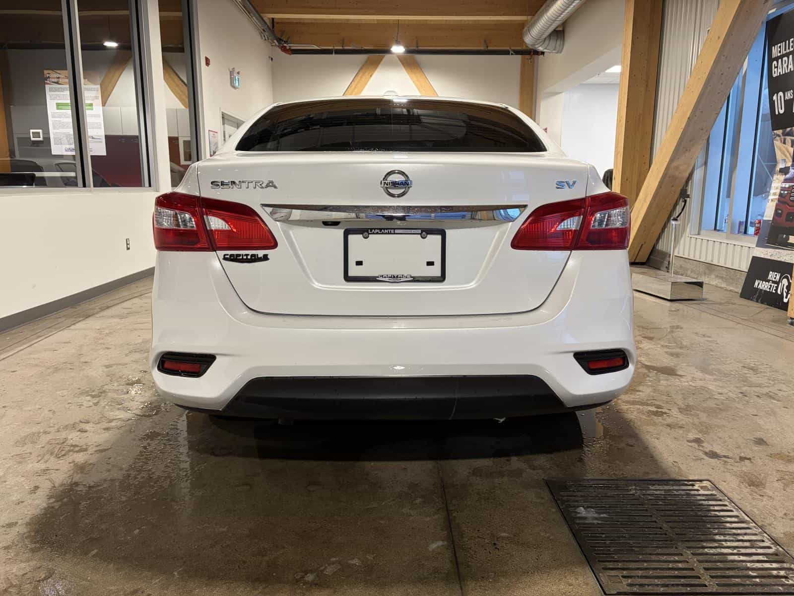 2018 Nissan Sentra SV - Image 3