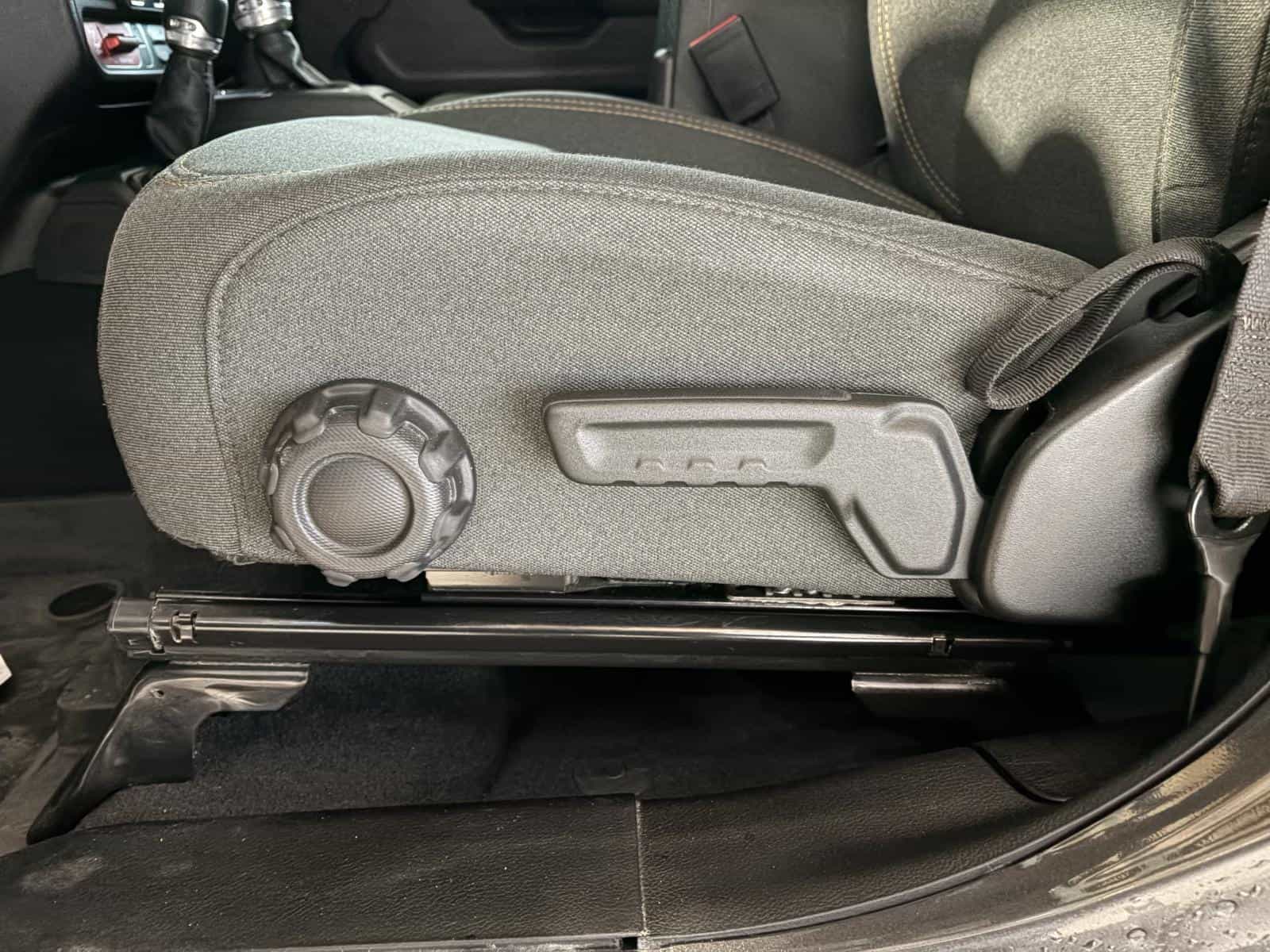 2024 Jeep Wrangler Willys - Image 16