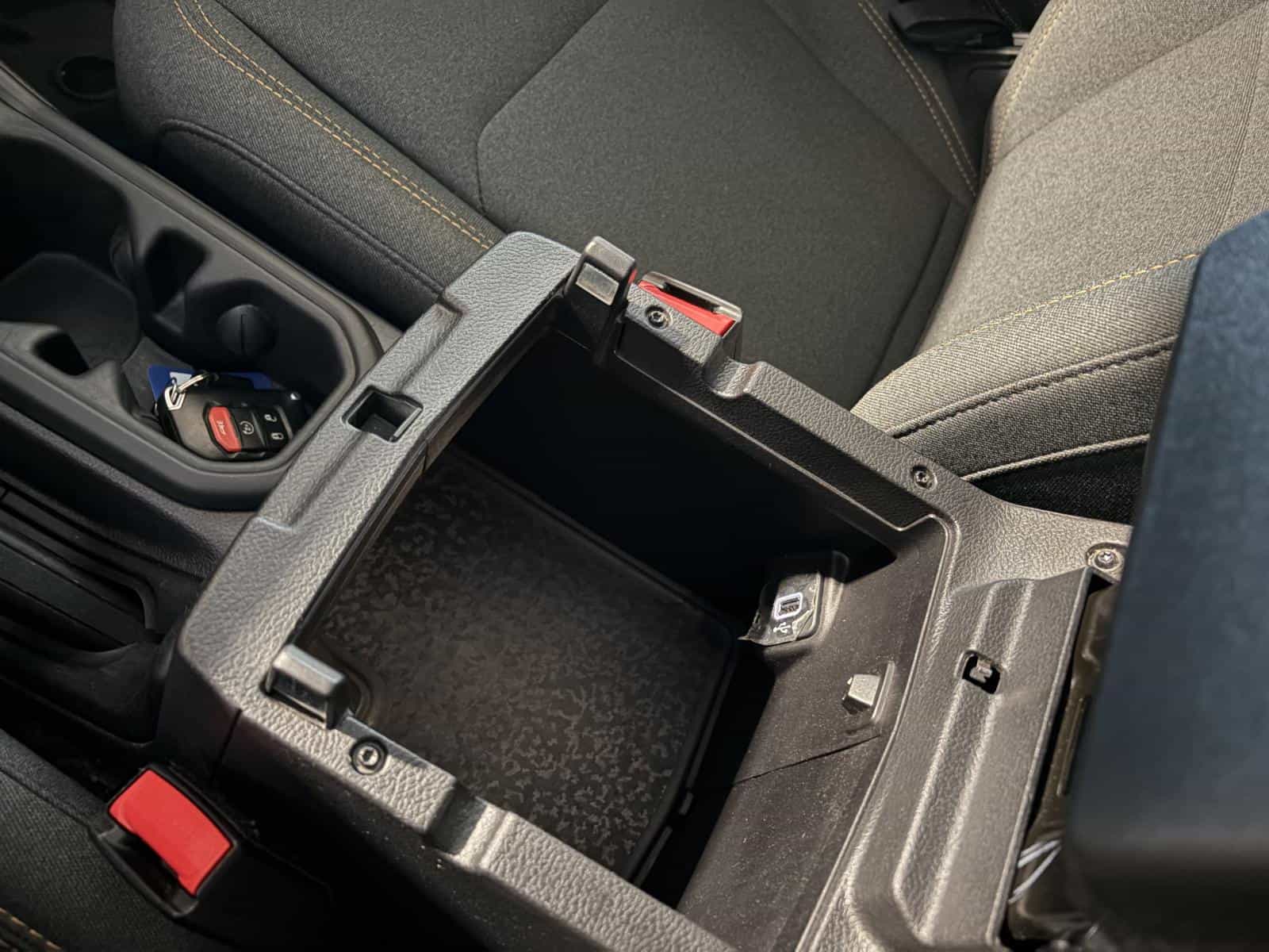 2024 Jeep Wrangler Willys - Image 28