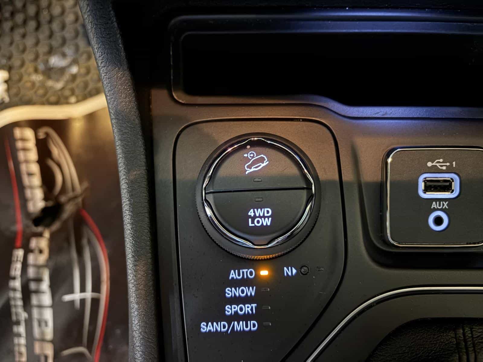 2019 Jeep Cherokee North - Image 19