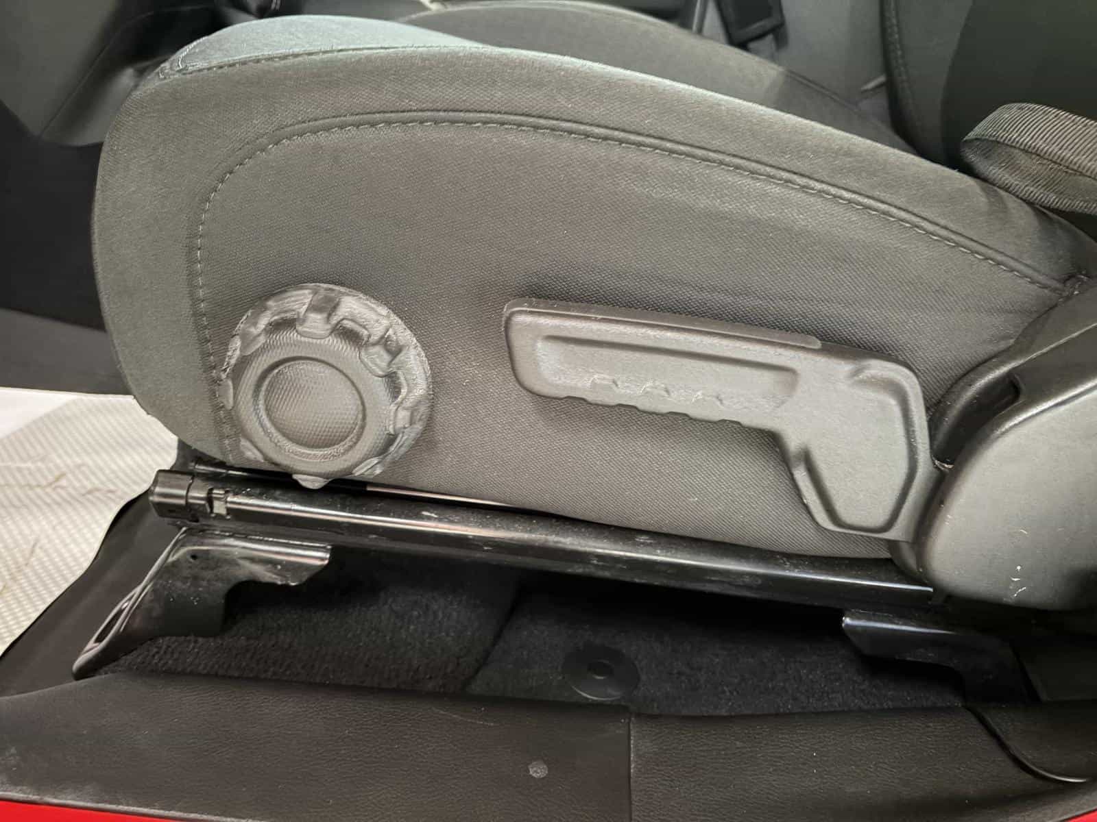 2021 Jeep Wrangler Unlimited Sahara - Image 14