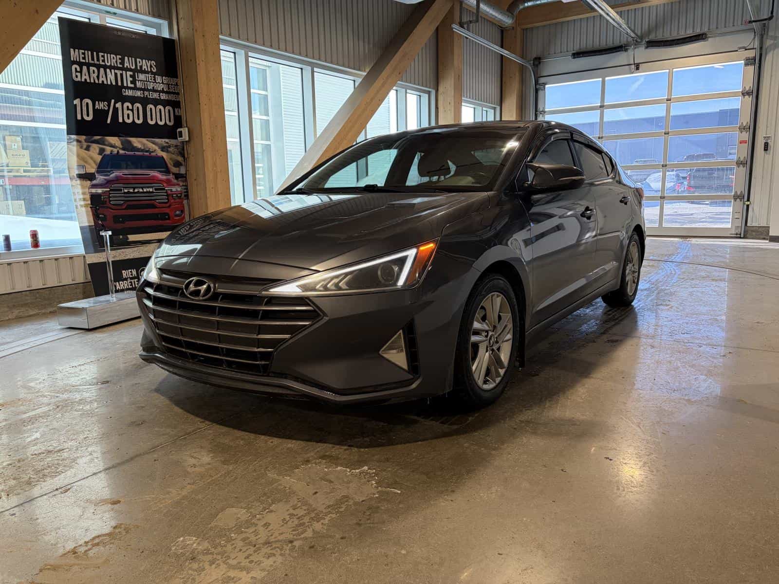 2019 Hyundai ELANTRA SEL/VALUE/LIMITED Preferred - Image 3