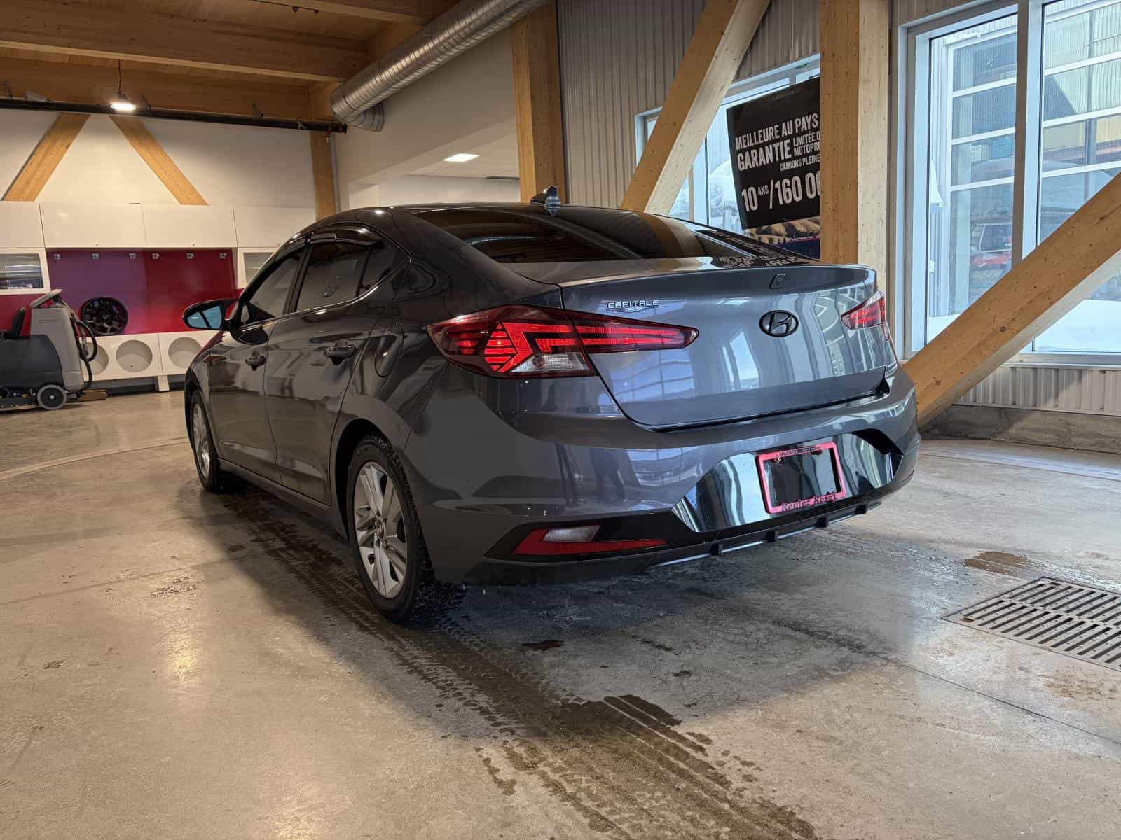 2019 Hyundai ELANTRA SEL/VALUE/LIMITED Preferred - Image 2