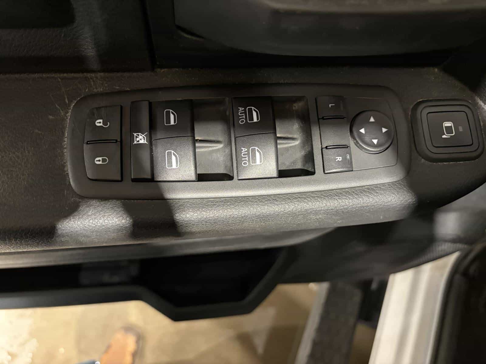 2023 RAM 2500 Tradesman - Image 13