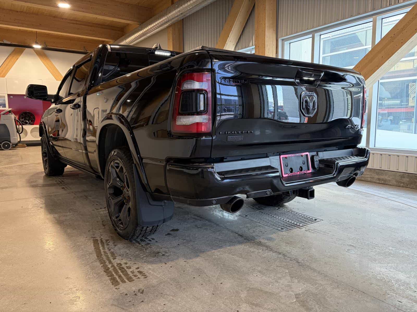 2023 RAM 1500 Limited - Image 4