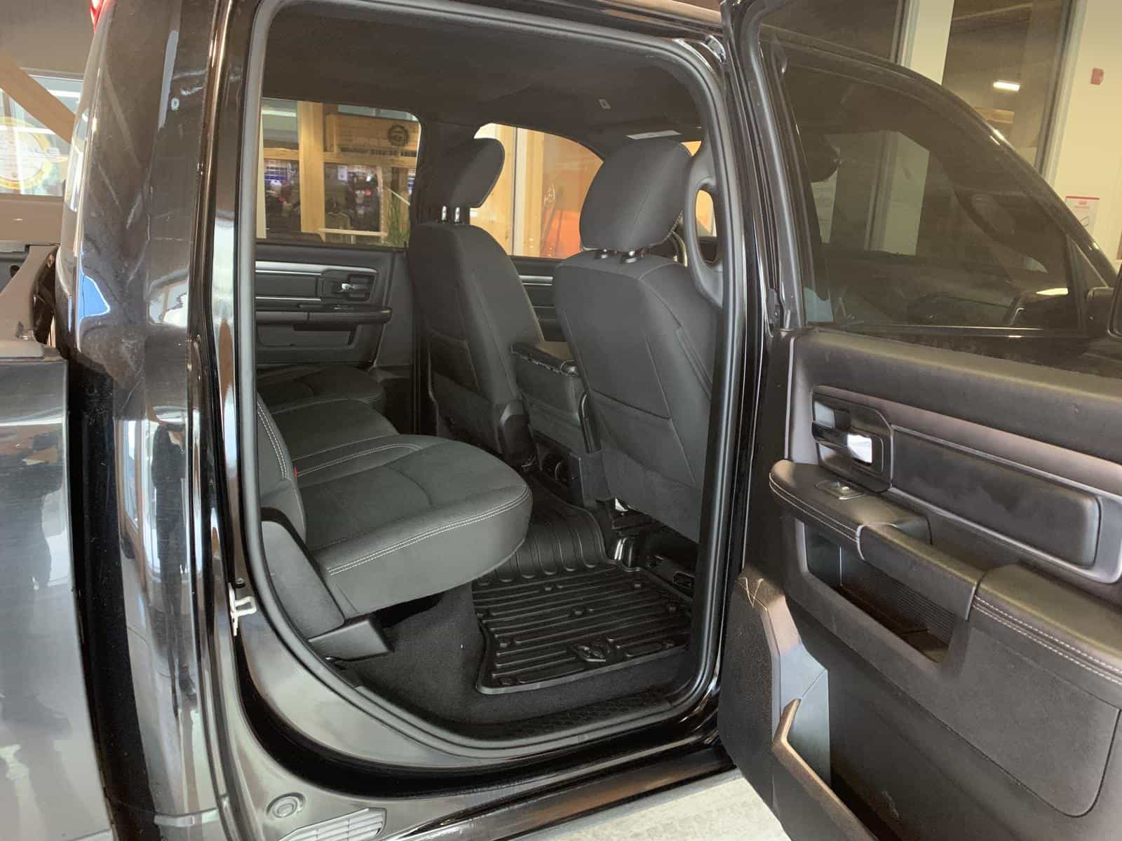 2023 RAM 1500 Classic Warlock - Image 8