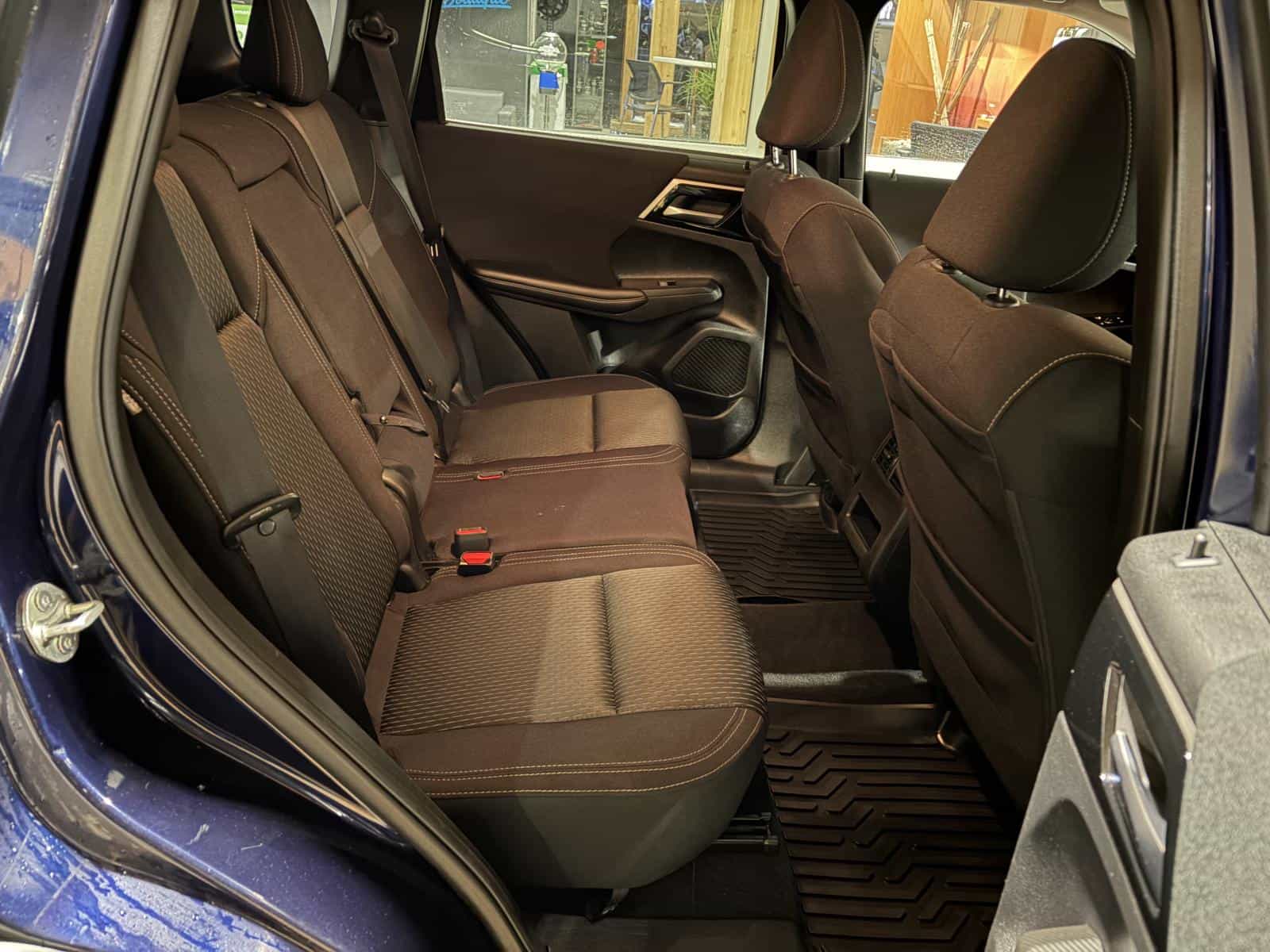 2024 Mitsubishi Outlander ES - Image 8