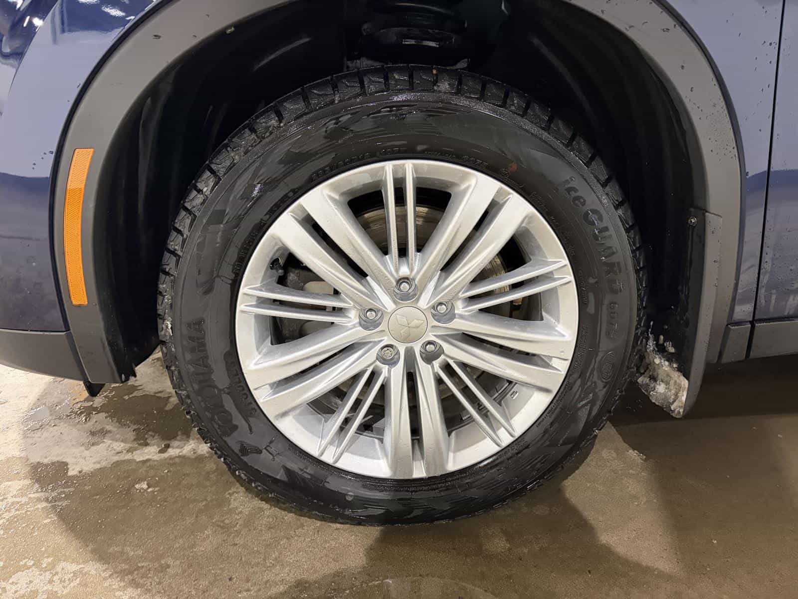 2024 Mitsubishi Outlander ES - Image 7