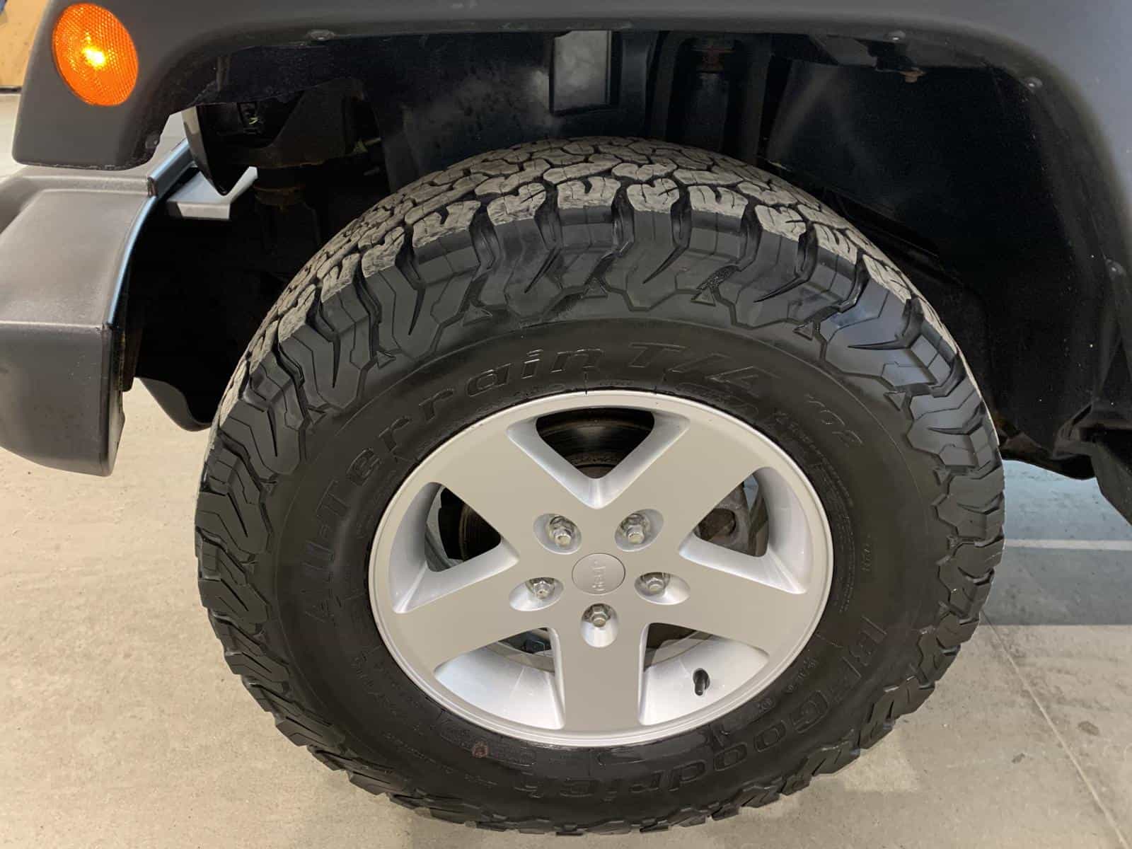 2017 Jeep Wrangler Sport Sport - Image 7