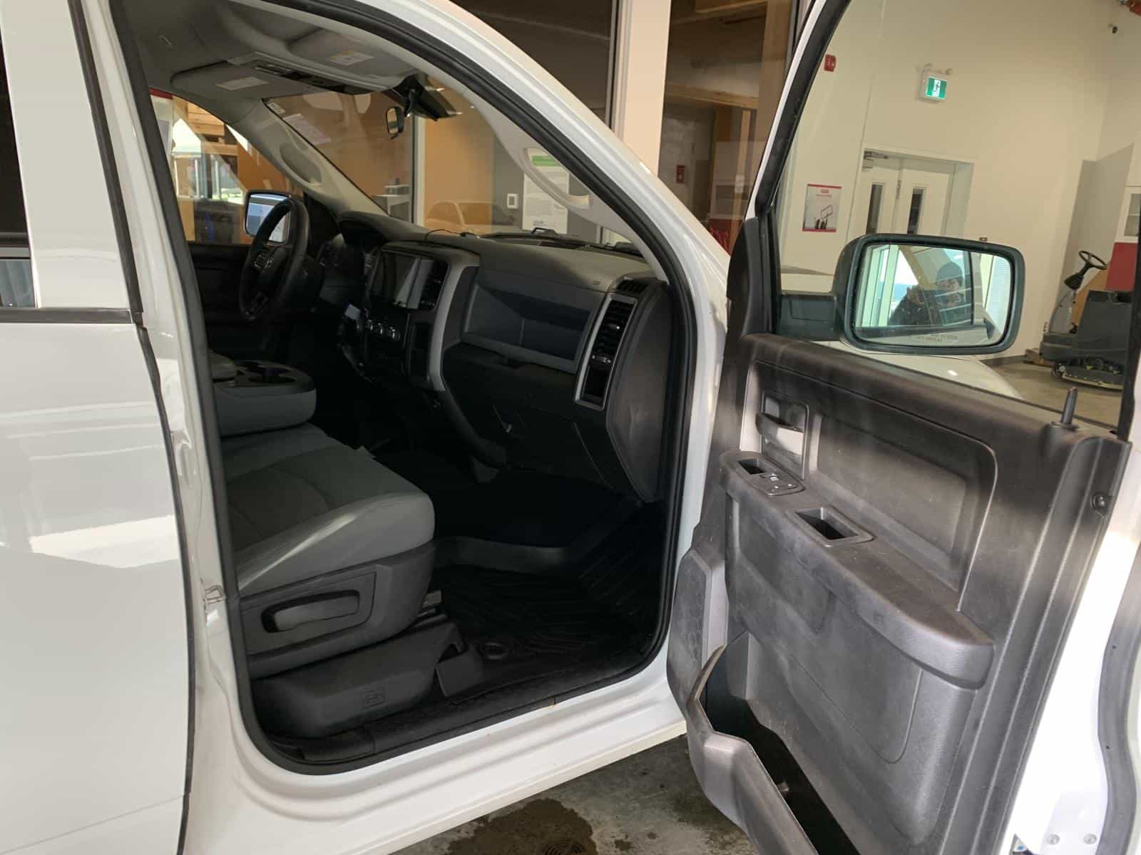 2019 RAM 1500 Classic Express - Image 9