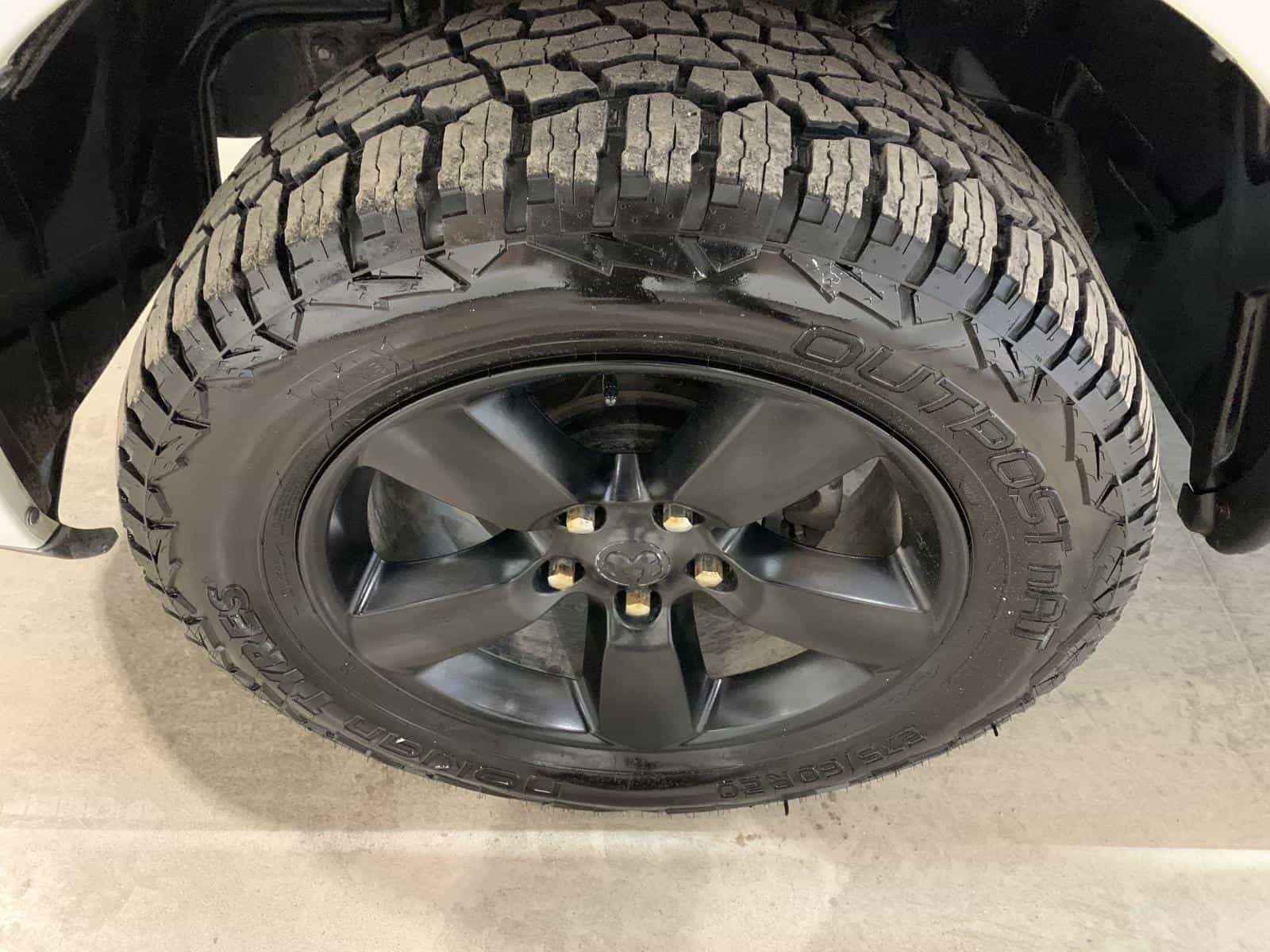 2019 RAM 1500 Classic Express - Image 15