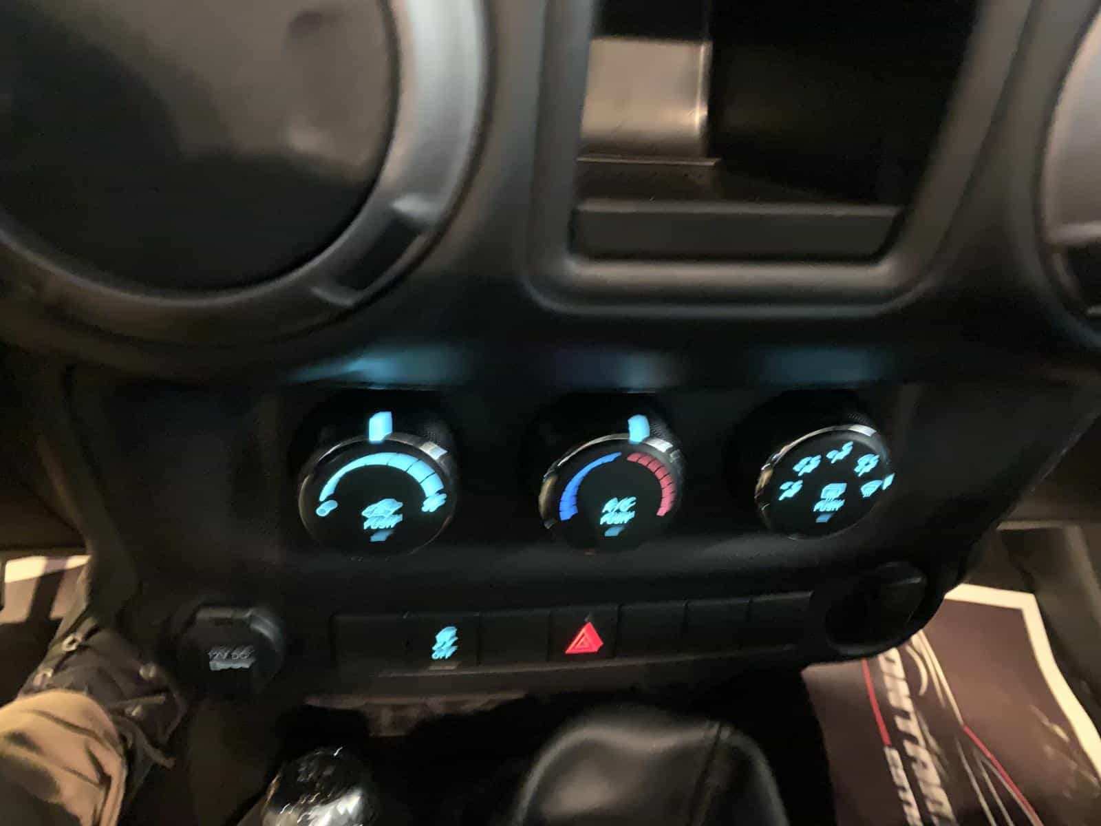 2018 Jeep Wrangler Sport - Image 14