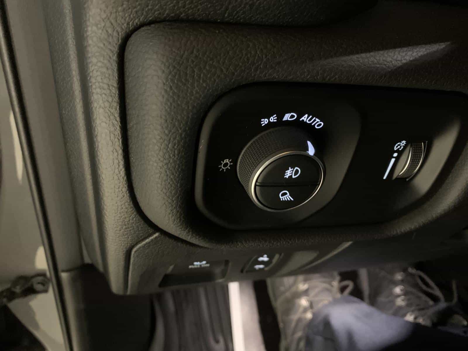 2023 RAM 1500 Rebel - Image 23