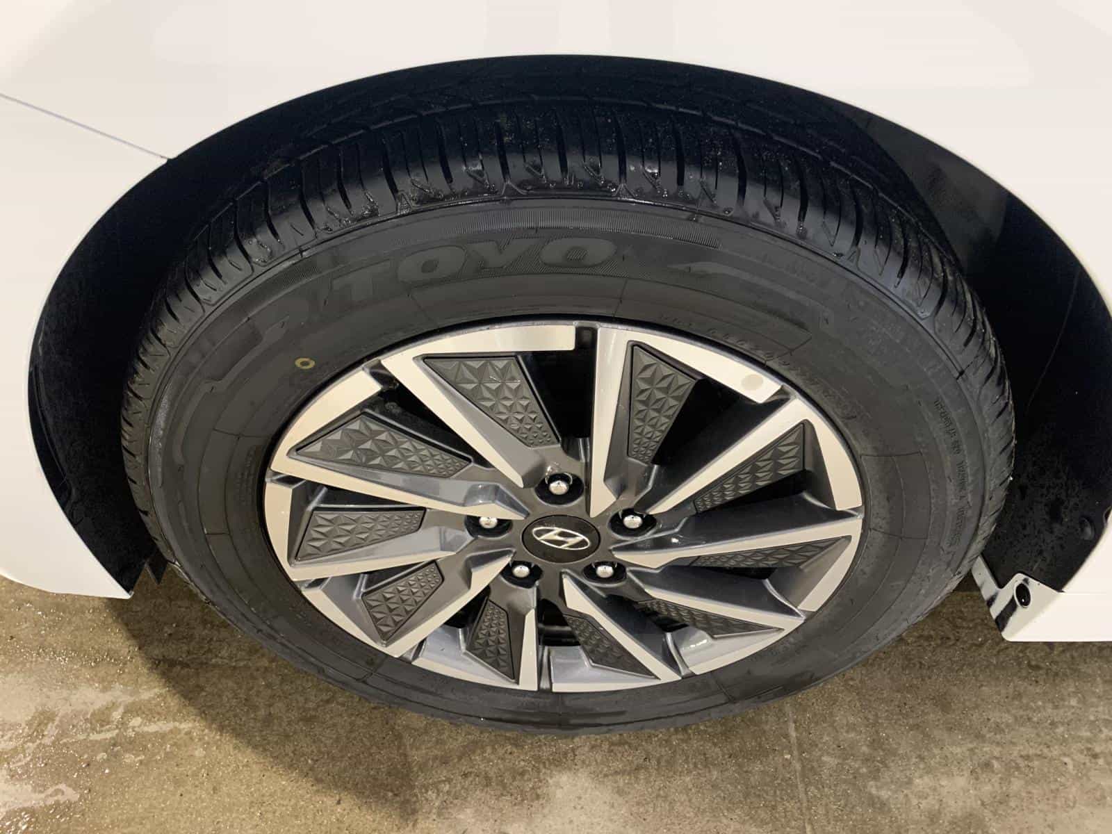 2021 Hyundai Ioniq Preferred - Image 7