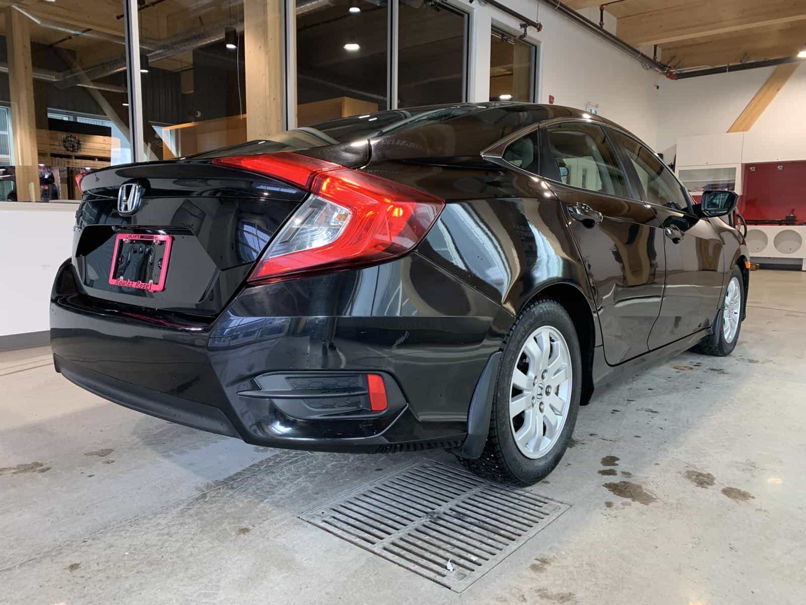 Image 4 Honda Civic DX 2017