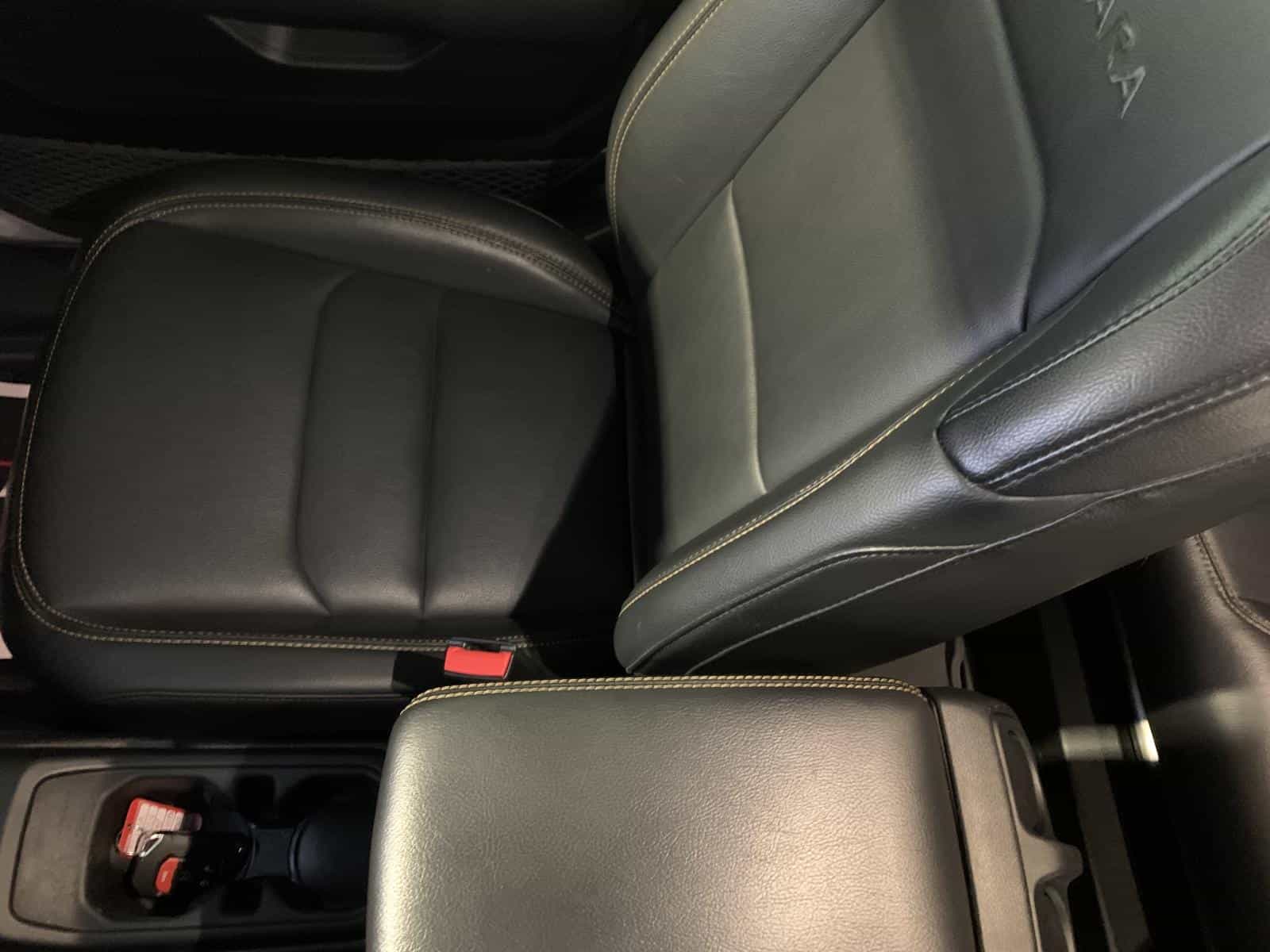 2024 Jeep Wrangler Sahara 4XE - Image 31