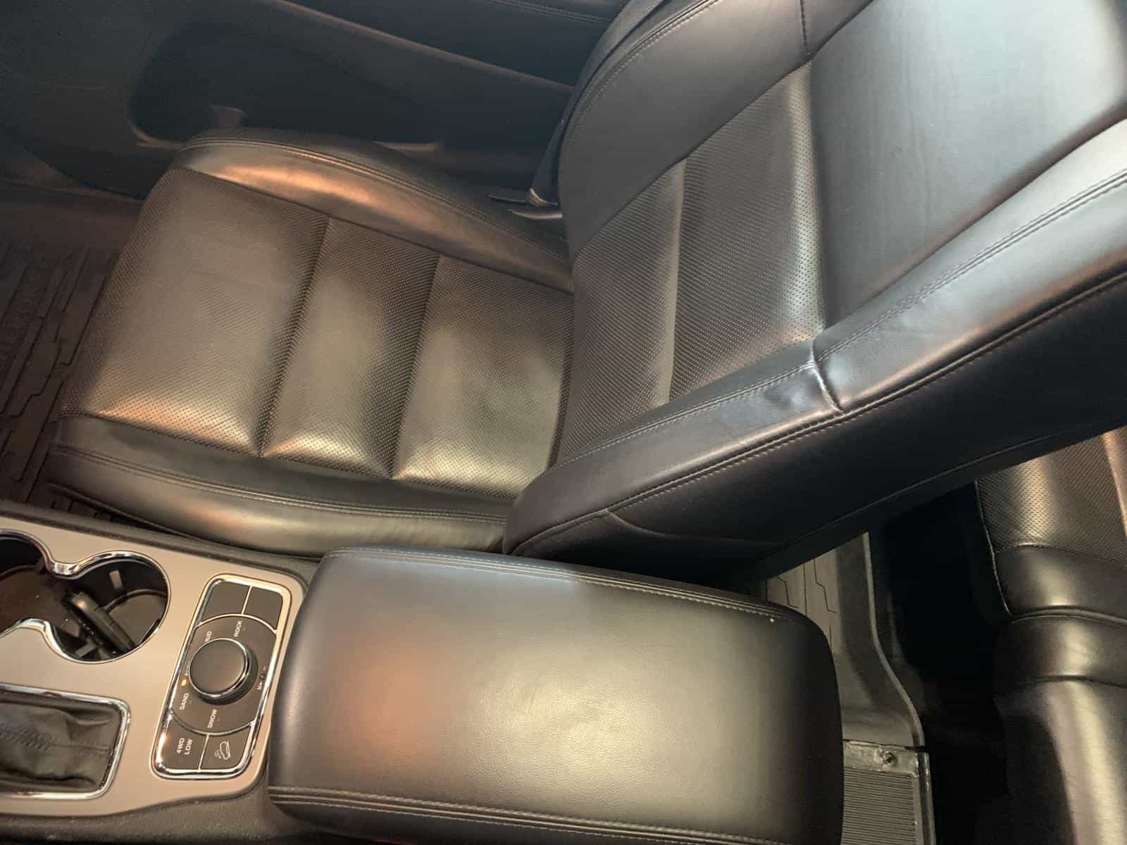 2020 Jeep Grand Cherokee Limited - Image 31