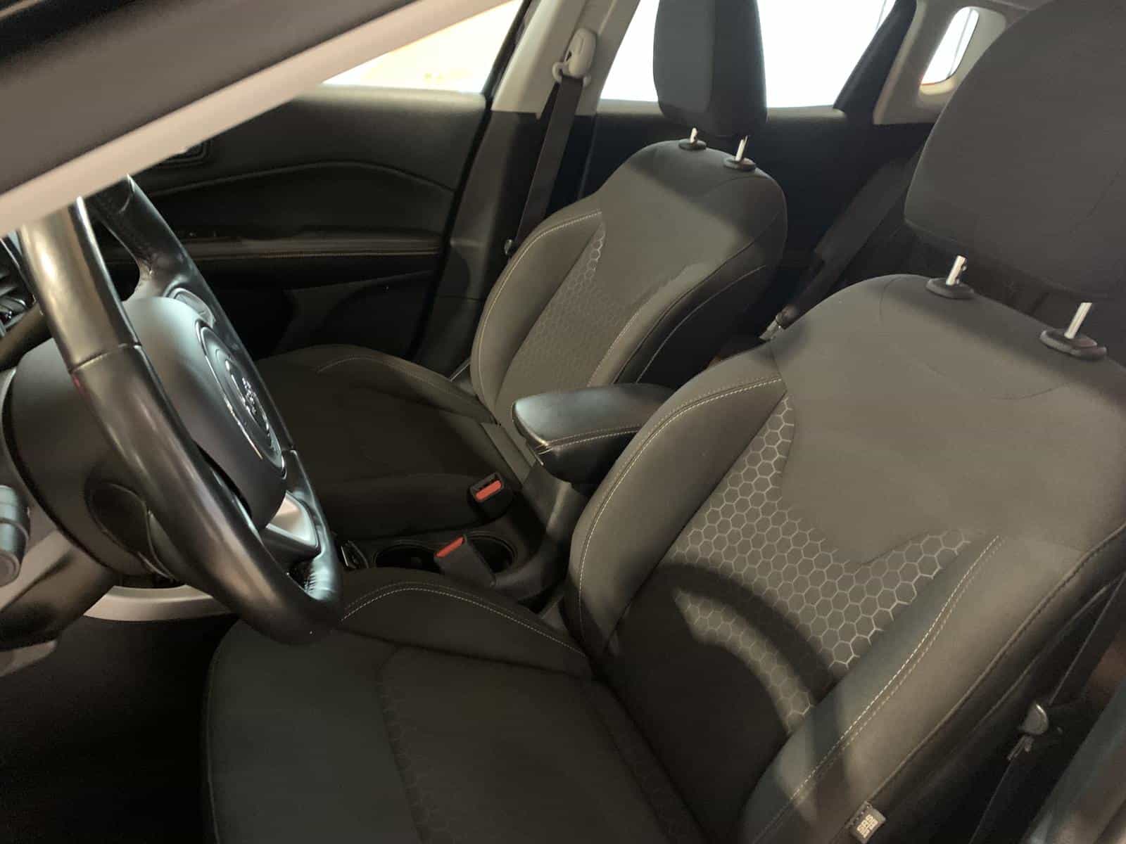 2020 Jeep Compass Sport - Image 12